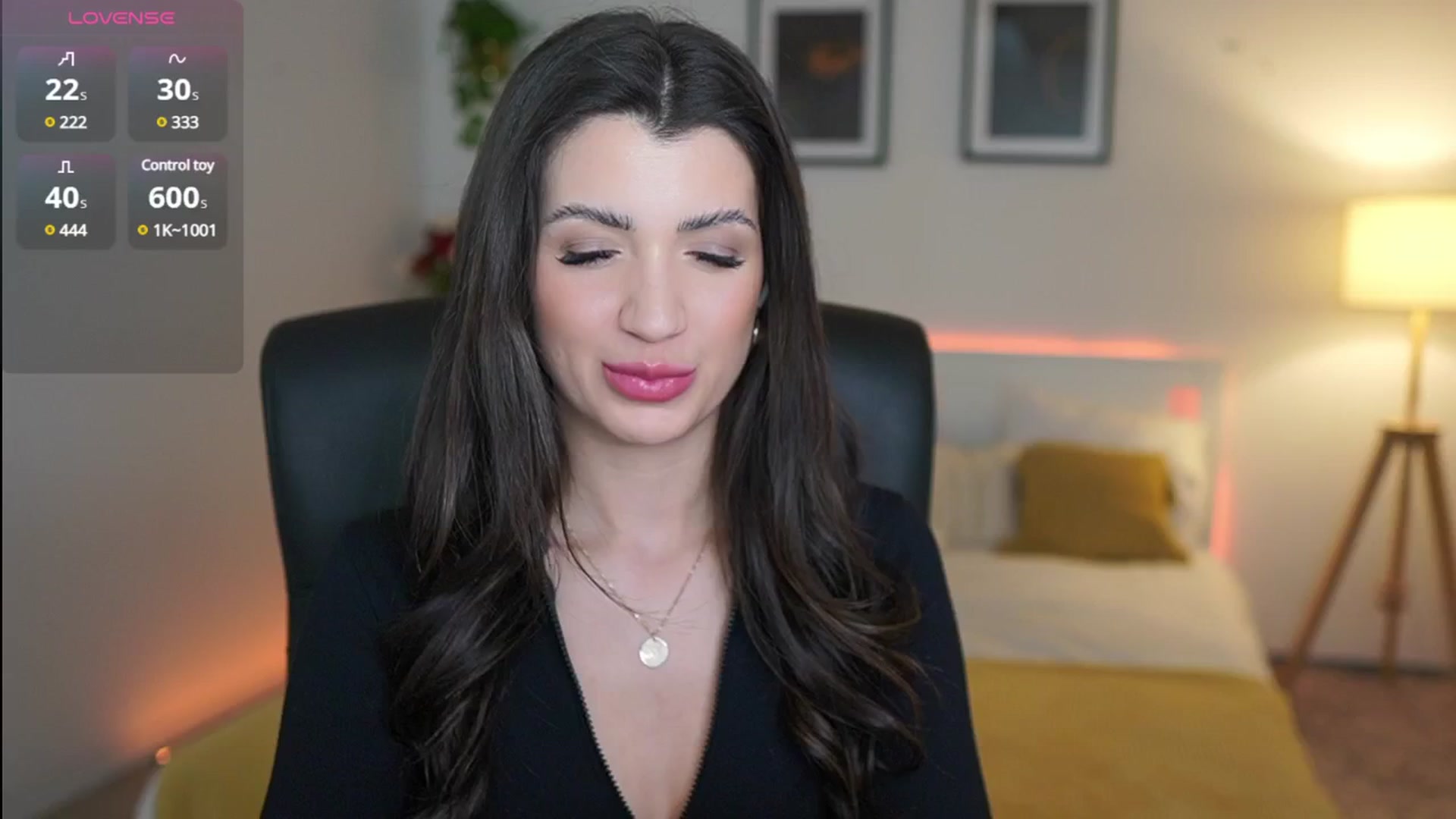 Gallery image thumbnail from Julia_Roca's myfreecams stream on, 04/11/2025, 23:18 image 2 of 20