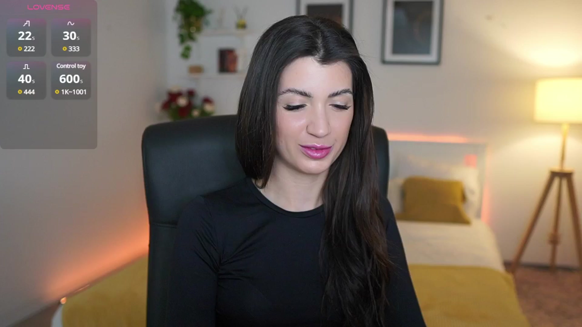 Gallery image thumbnail from Julia_Roca's myfreecams stream on, 04/12/2025, 18:43 image 15 of 20