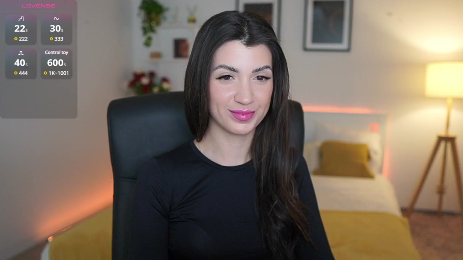 Gallery image thumbnail from Julia_Roca's myfreecams stream on, 04/12/2025, 18:43 image 14 of 20
