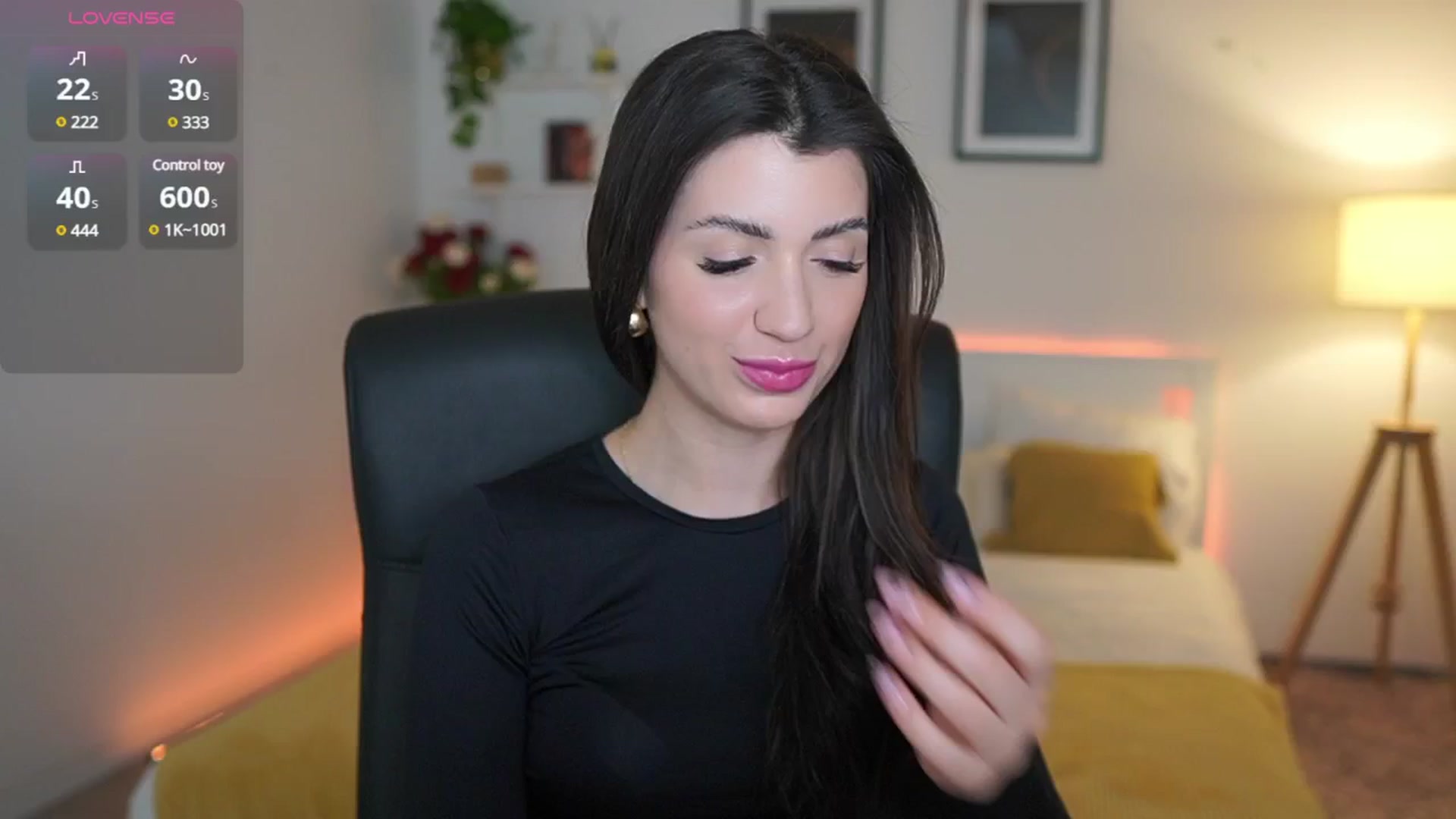Gallery image thumbnail from Julia_Roca's myfreecams stream on, 04/12/2025, 18:43 image 10 of 20