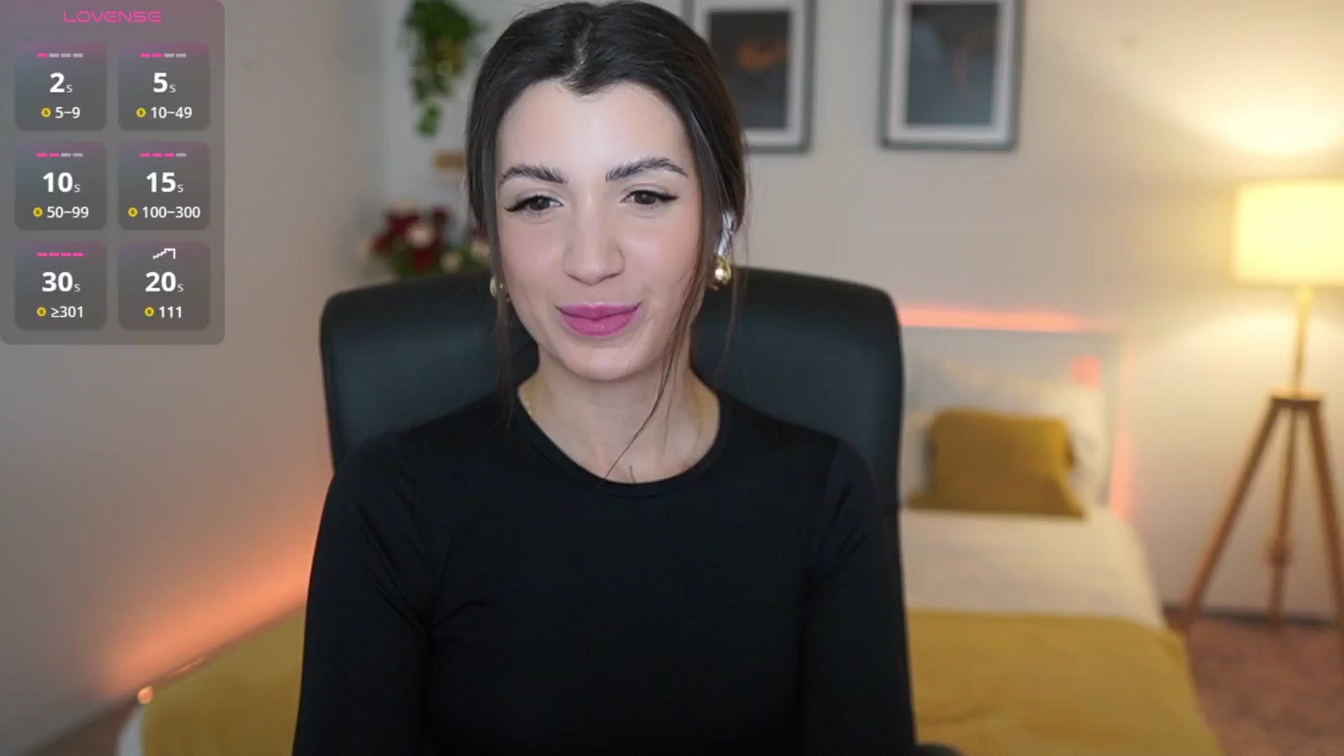 Gallery image thumbnail from Julia_Roca's myfreecams stream on, 04/12/2025, 20:05 image 3 of 20