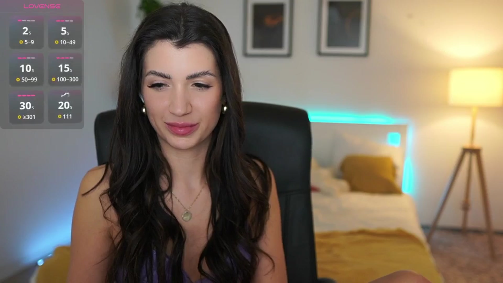 Gallery image thumbnail from Julia_Roca's myfreecams stream on, 04/13/2025, 23:32 image 19 of 20
