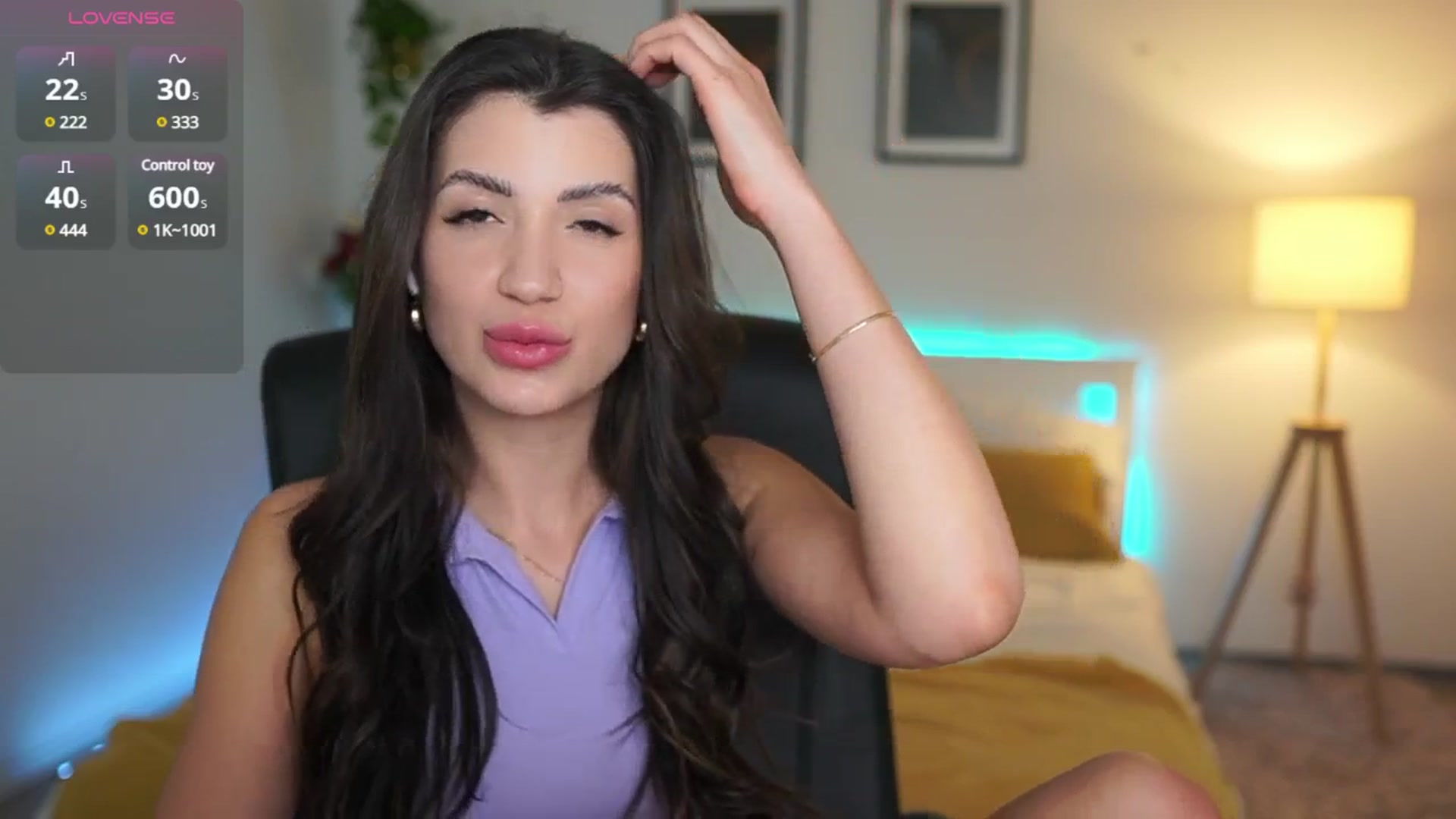 Gallery image thumbnail from Julia_Roca's myfreecams stream on, 04/13/2025, 23:32 image 10 of 20