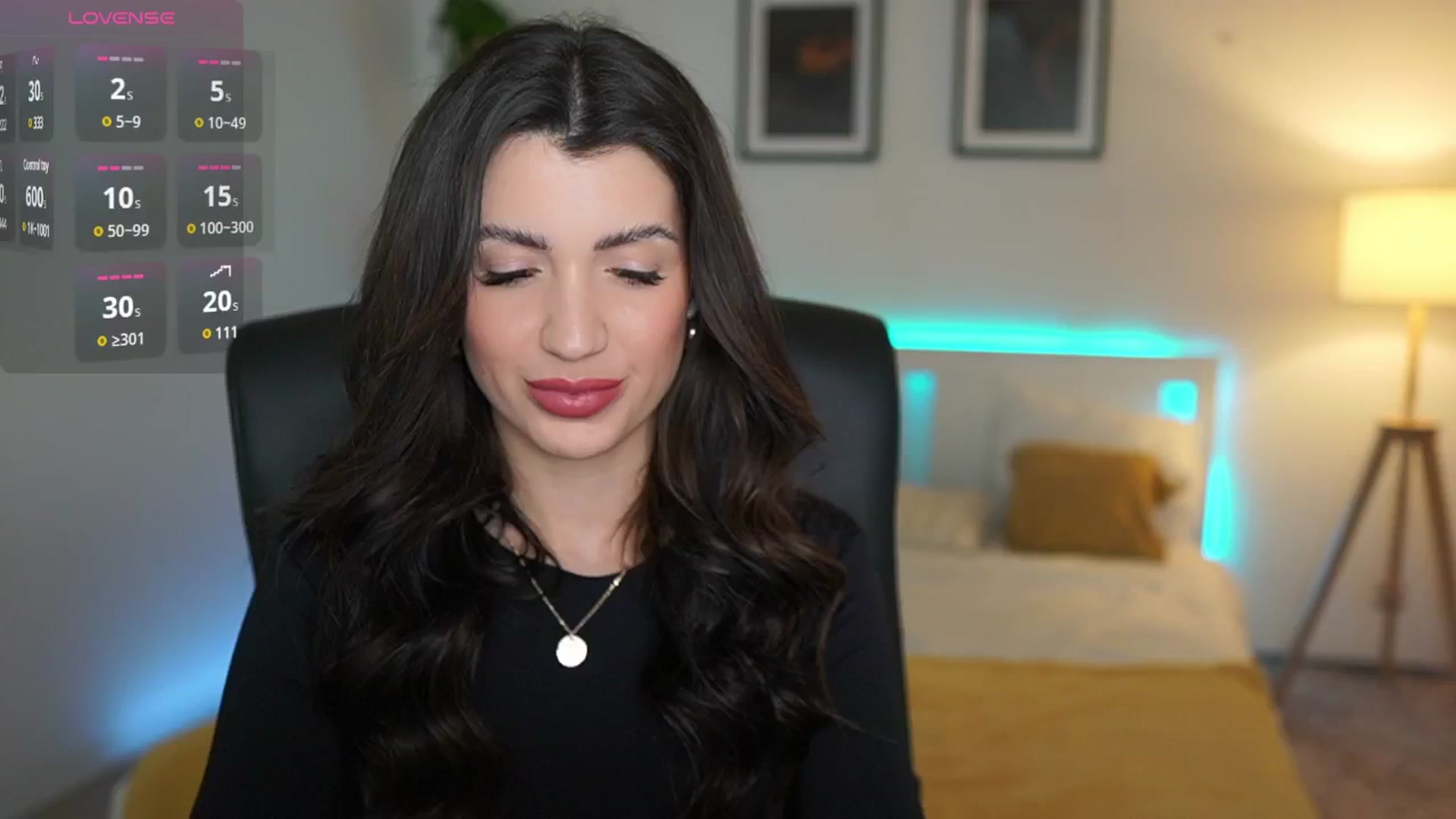 Gallery image thumbnail from Julia_Roca's myfreecams stream on, 04/14/2025, 19:39 image 6 of 20