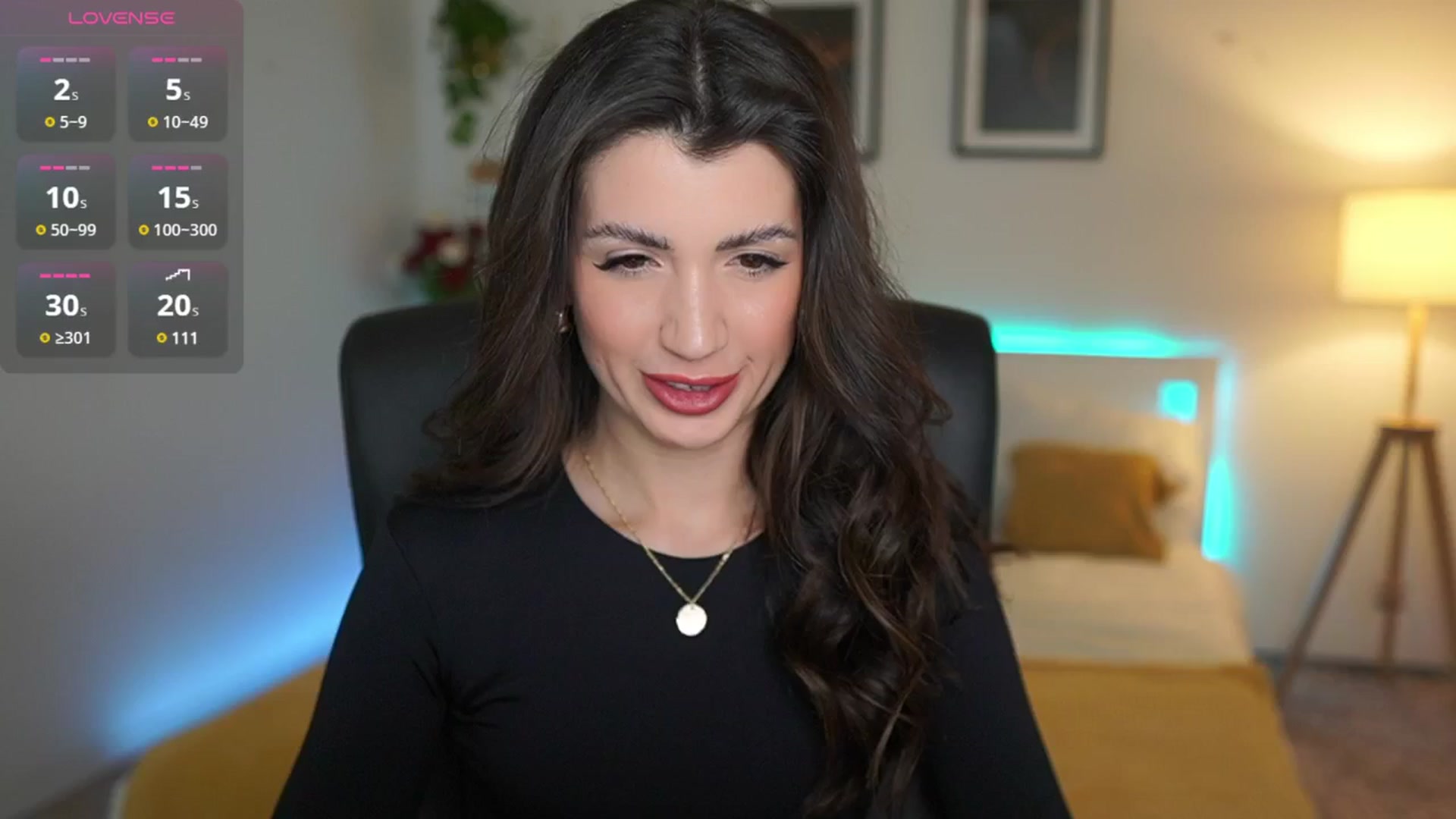 Gallery image thumbnail from Julia_Roca's myfreecams stream on, 04/14/2025, 19:39 image 3 of 20
