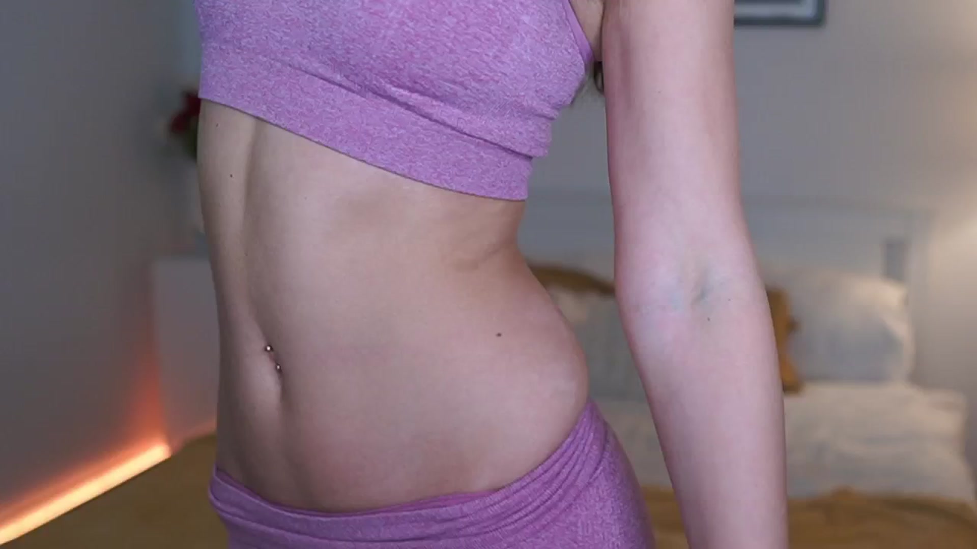 Gallery image thumbnail from Julia_Roca's myfreecams stream on, 04/15/2025, 20:17 image 12 of 20