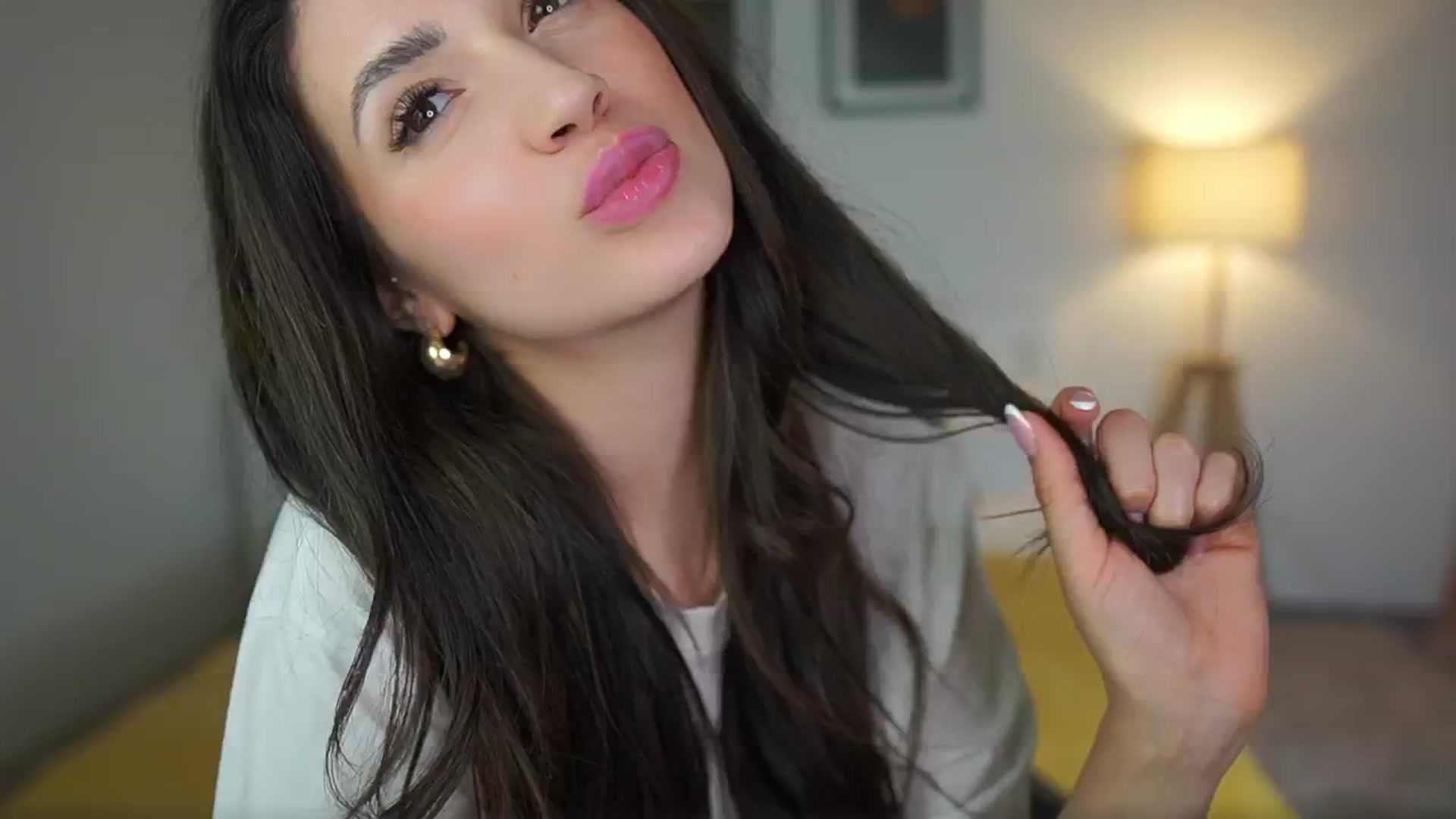 Gallery image thumbnail from Julia_Roca's myfreecams stream on, 04/25/2025, 20:50 image 6 of 20