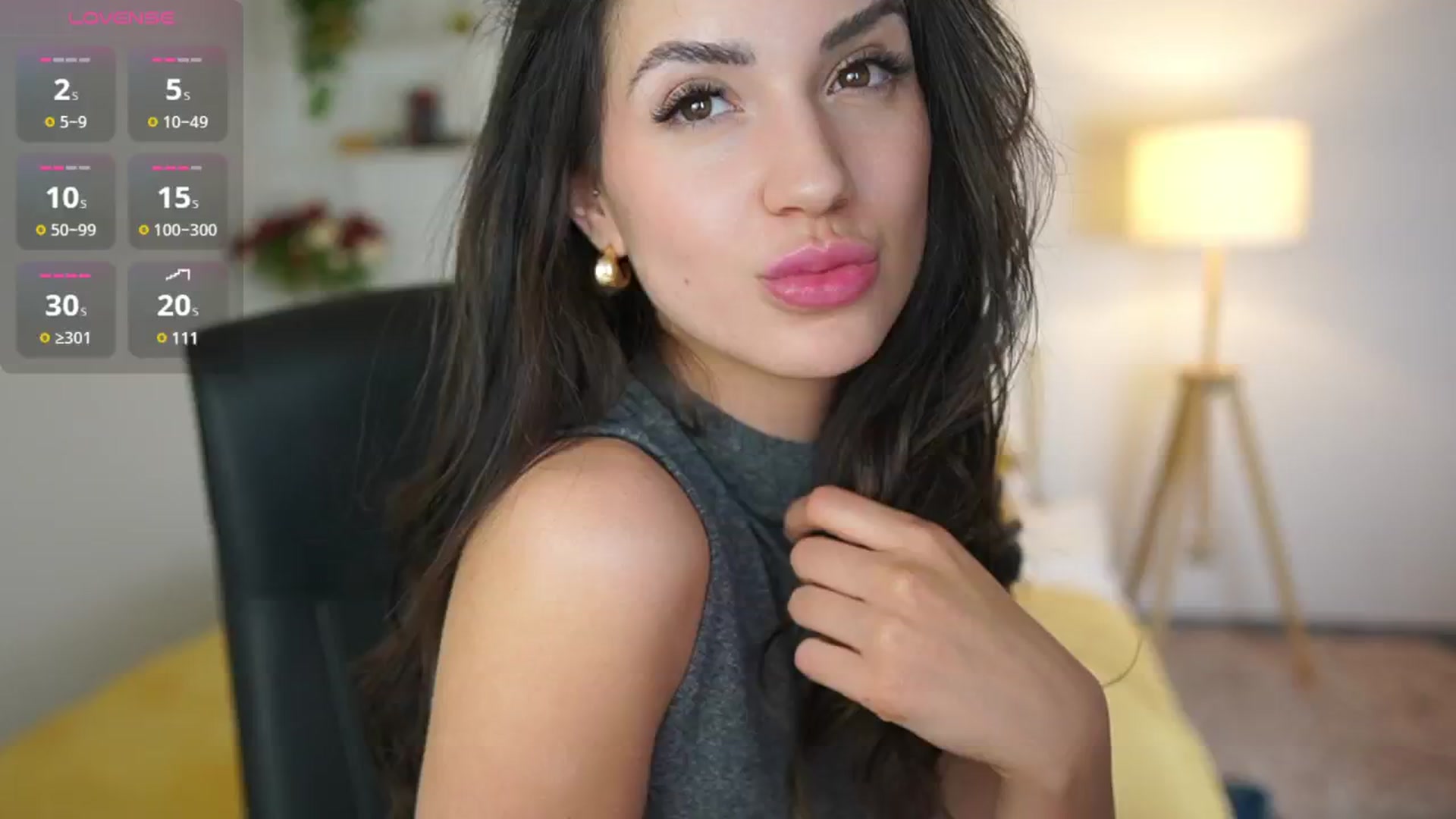 Gallery image thumbnail from Julia_Roca's myfreecams stream on, 04/26/2025, 23:22 image 9 of 20