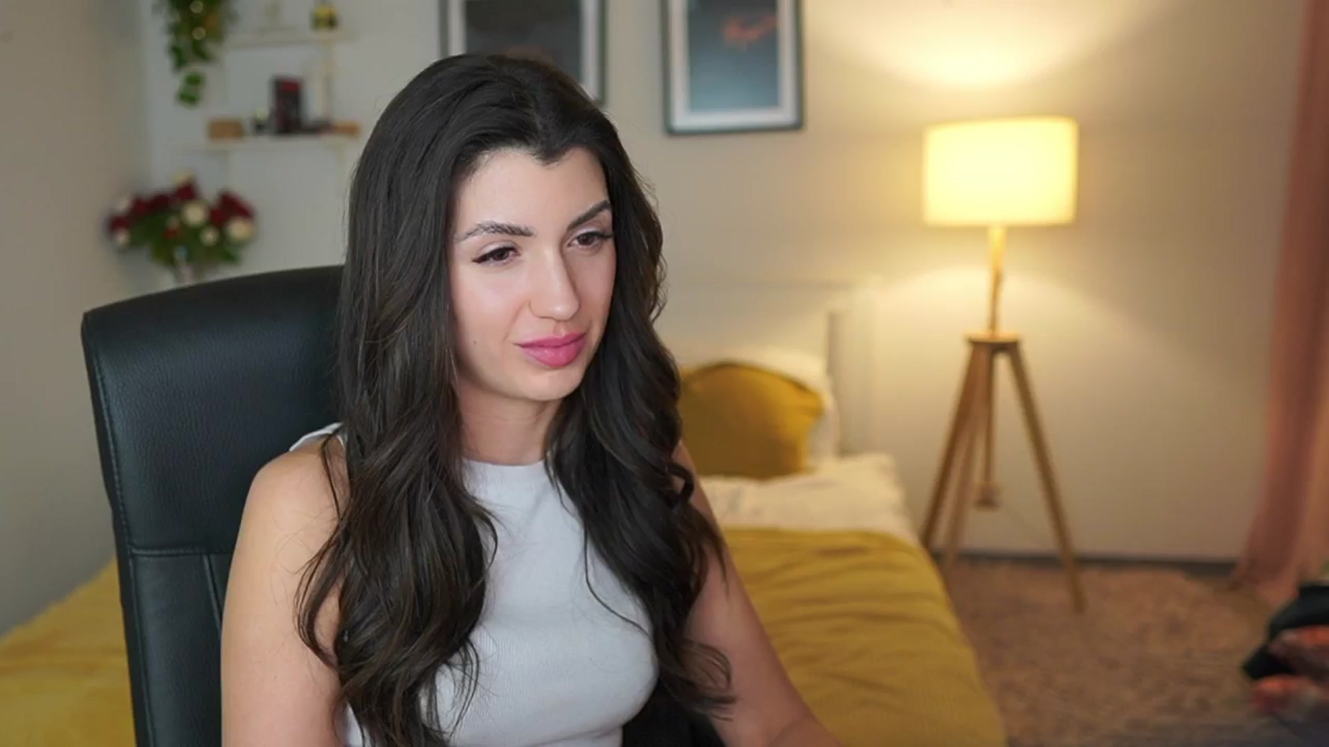 Gallery image thumbnail from Julia_Roca's myfreecams stream on, 04/27/2025, 23:20 image 20 of 20