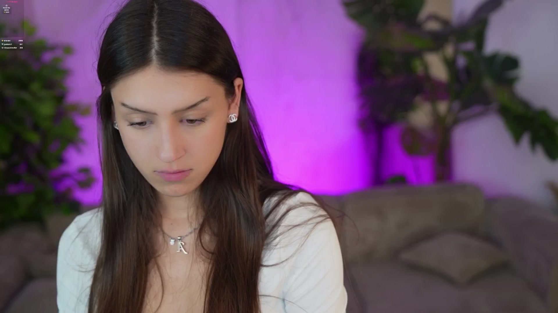 Gallery image thumbnail from Julia_Sky's myfreecams stream on, 07/11/2025, 18:00 image 2 of 20