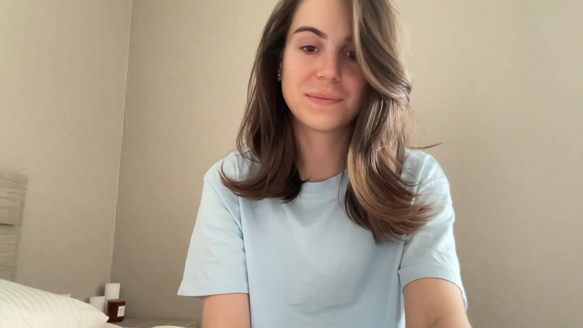 Gallery image thumbnail from Julia_Vegas's myfreecams stream on, 07/06/2023, 10:53 image 10 of 20