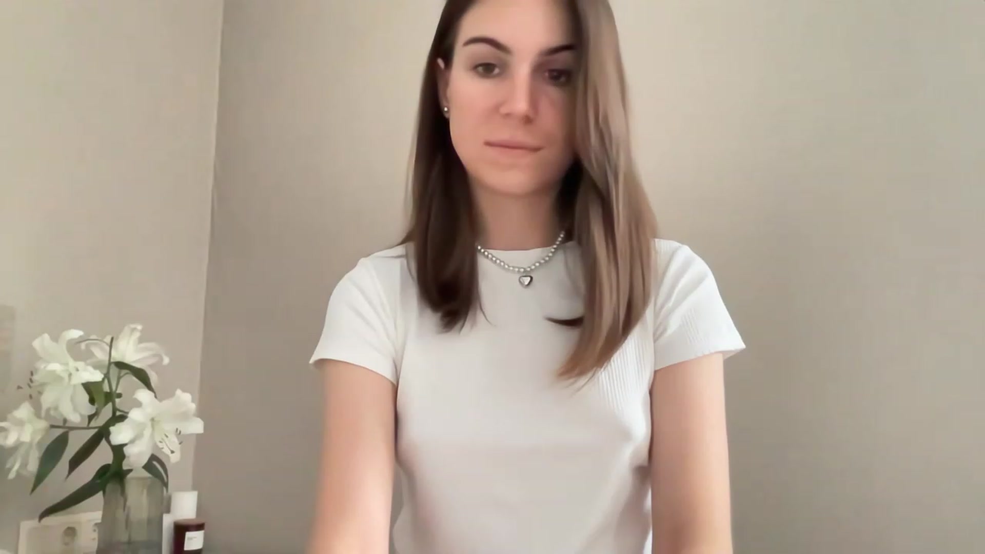 Gallery image thumbnail from Julia_Vegas's myfreecams stream on, 07/10/2023, 12:01 image 2 of 20