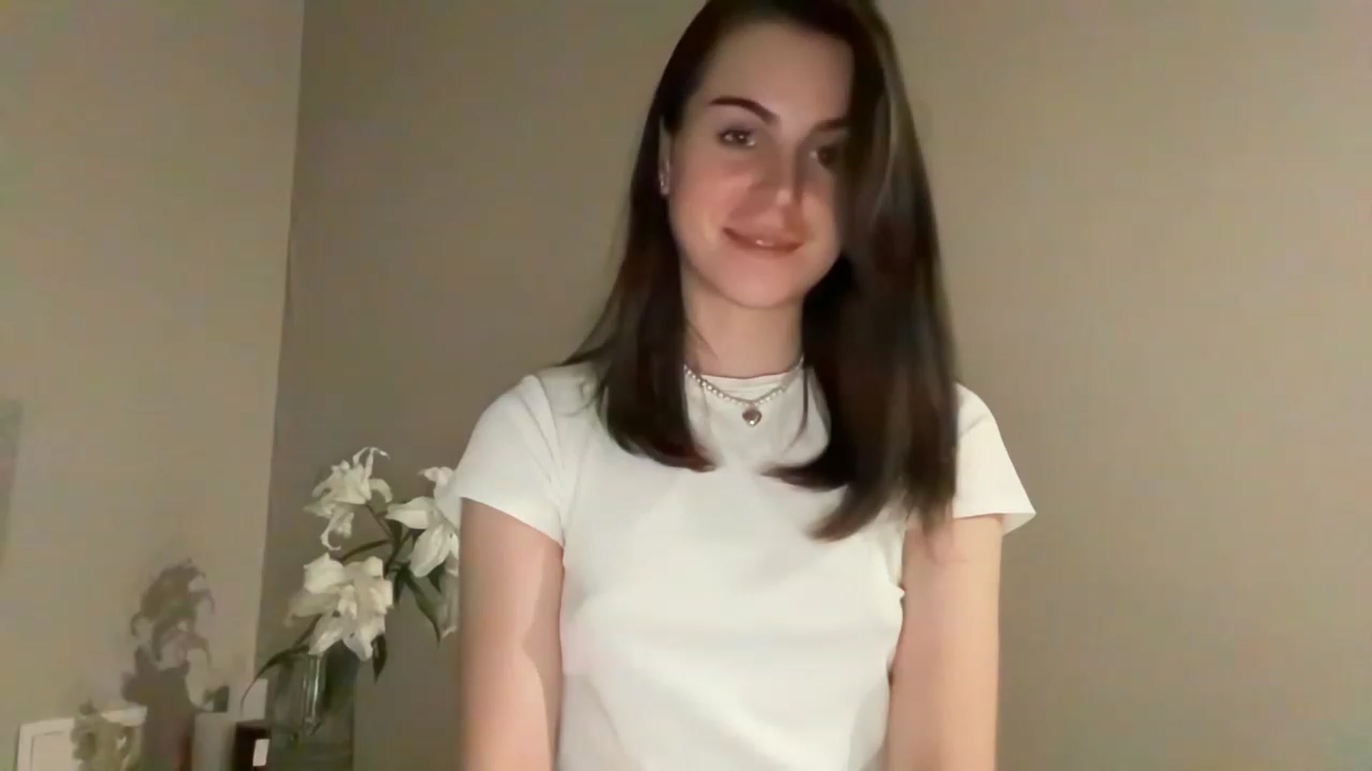 Gallery image thumbnail from Julia_Vegas's myfreecams stream on, 07/10/2023, 18:55 image 11 of 20