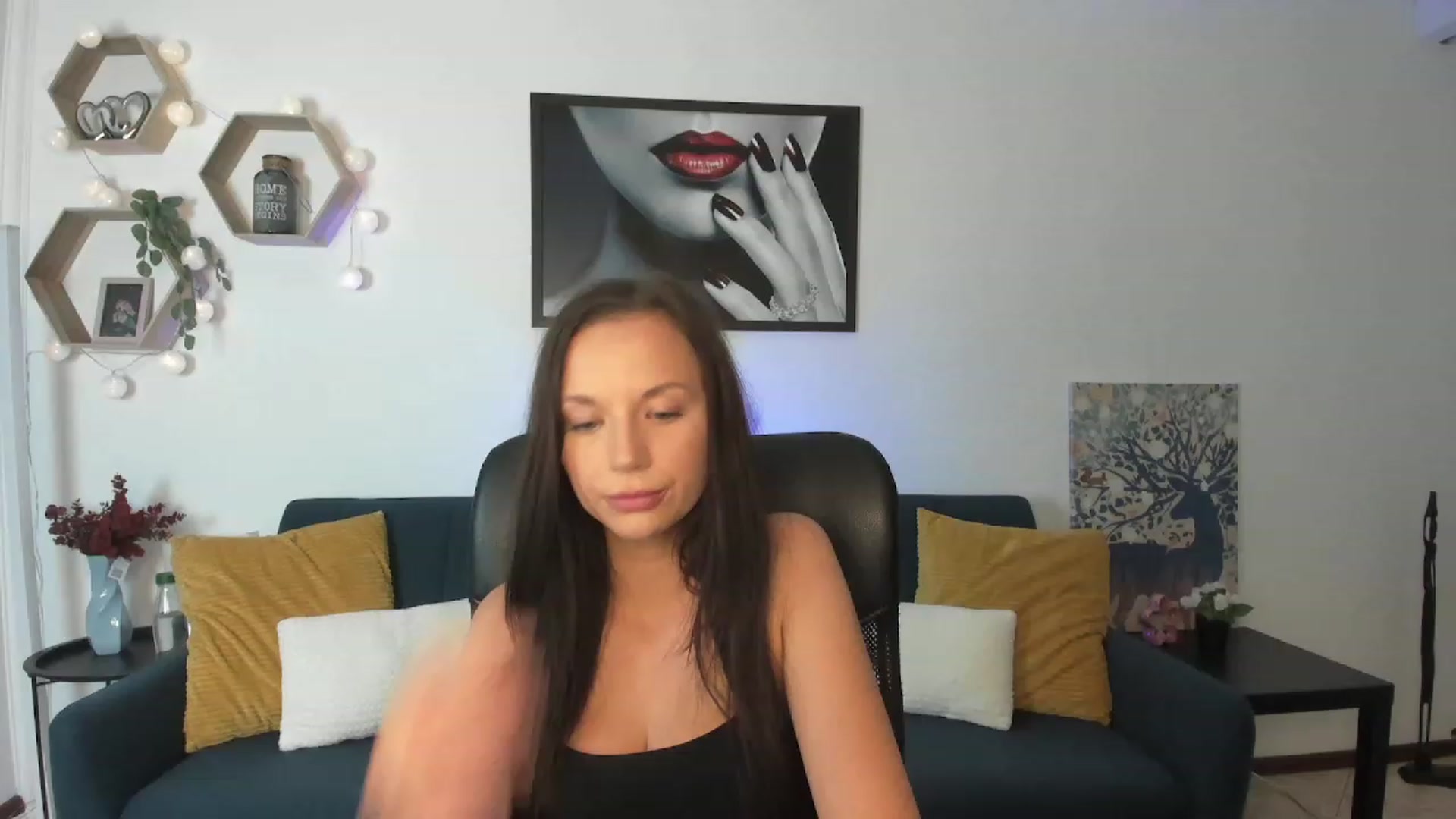 Gallery image thumbnail from Julia_W's myfreecams stream on, 08/15/2023, 18:49 image 11 of 20
