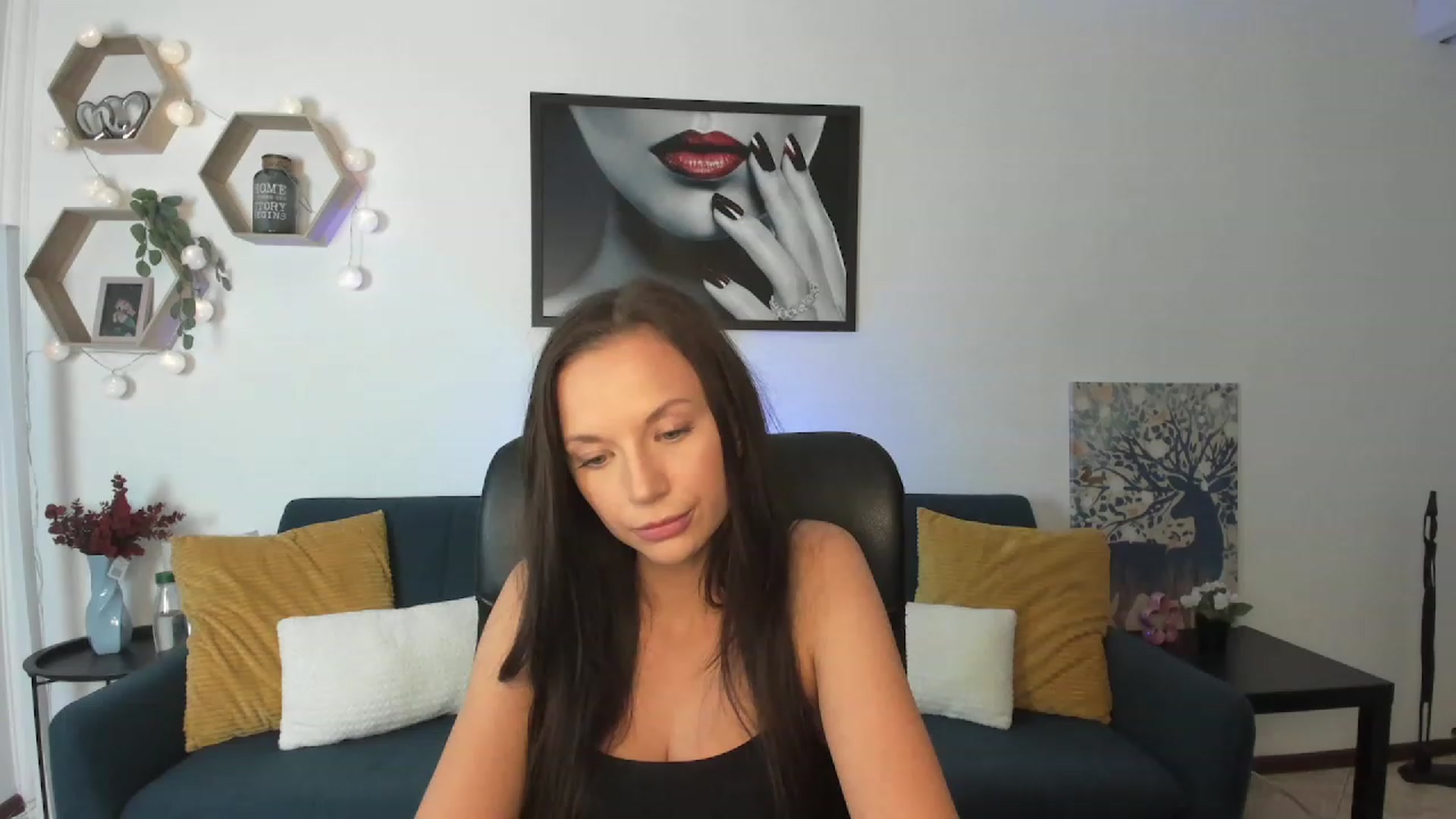 Gallery image thumbnail from Julia_W's myfreecams stream on, 08/15/2023, 18:49 image 13 of 20