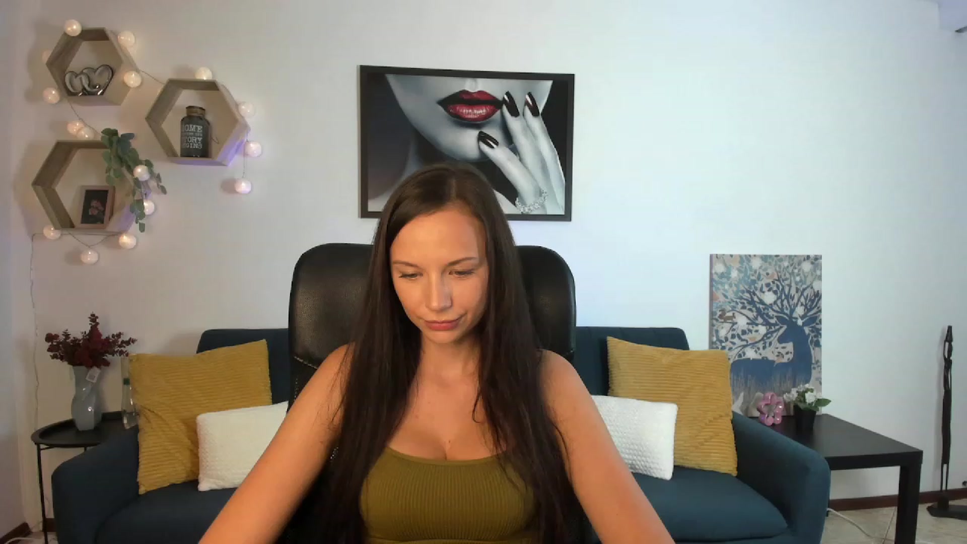 Gallery image thumbnail from Julia_W's myfreecams stream on, 08/20/2023, 18:28 image 2 of 20