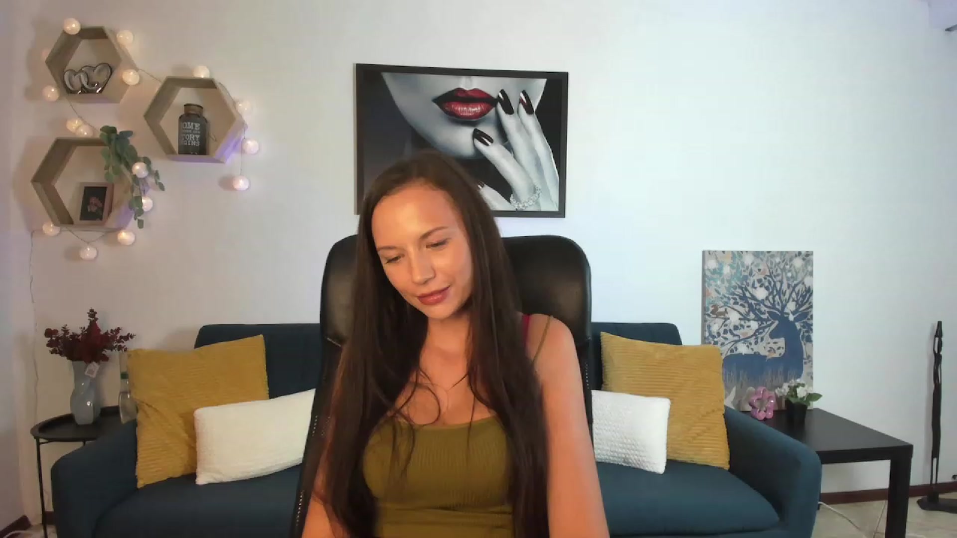 Gallery image thumbnail from Julia_W's myfreecams stream on, 08/20/2023, 21:15 image 14 of 20