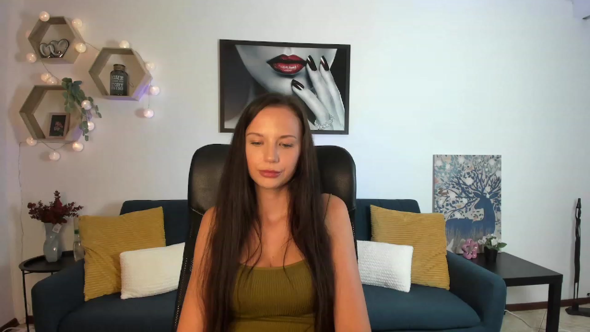 Gallery image thumbnail from Julia_W's myfreecams stream on, 08/20/2023, 21:15 image 3 of 20