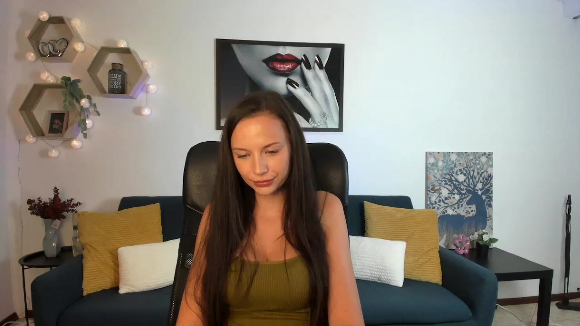 Gallery image thumbnail from Julia_W's myfreecams stream on, 08/20/2023, 21:15 image 7 of 20