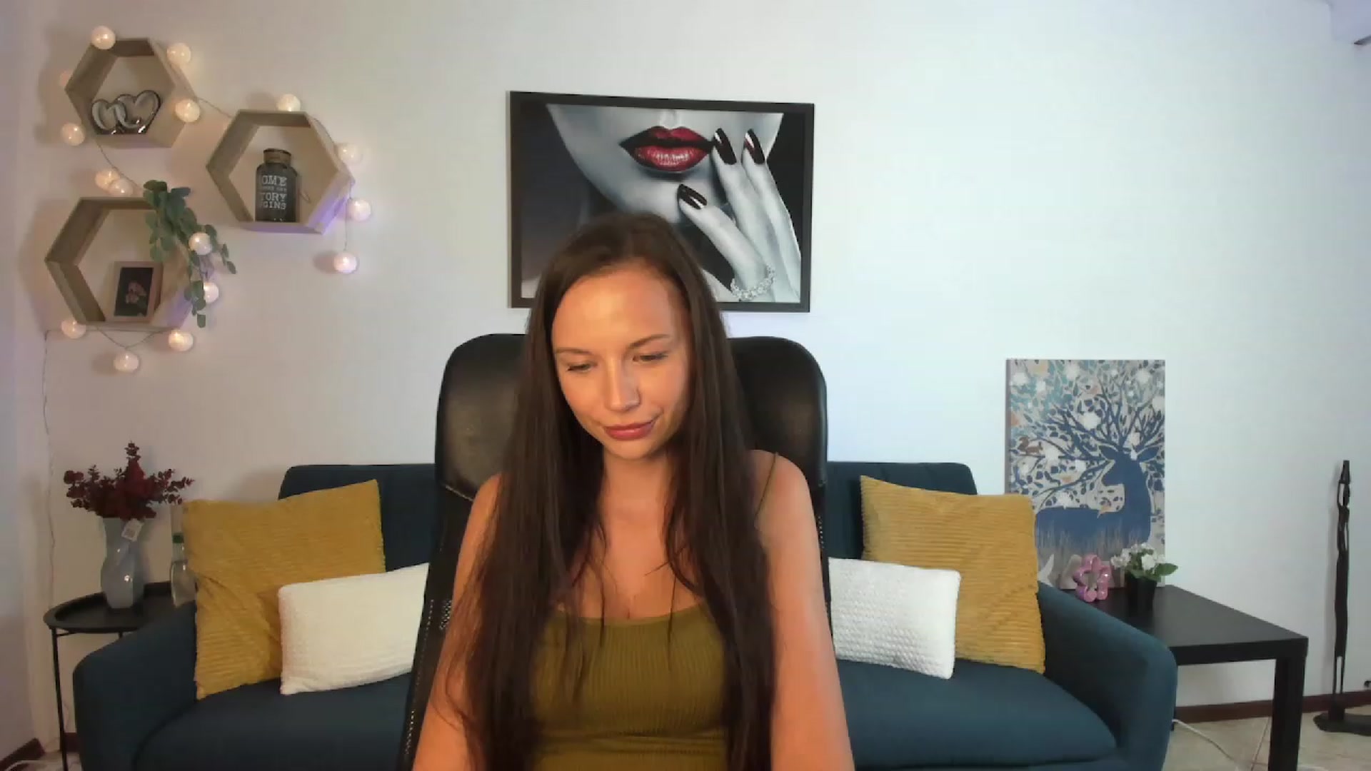 Gallery image thumbnail from Julia_W's myfreecams stream on, 08/20/2023, 21:15 image 11 of 20