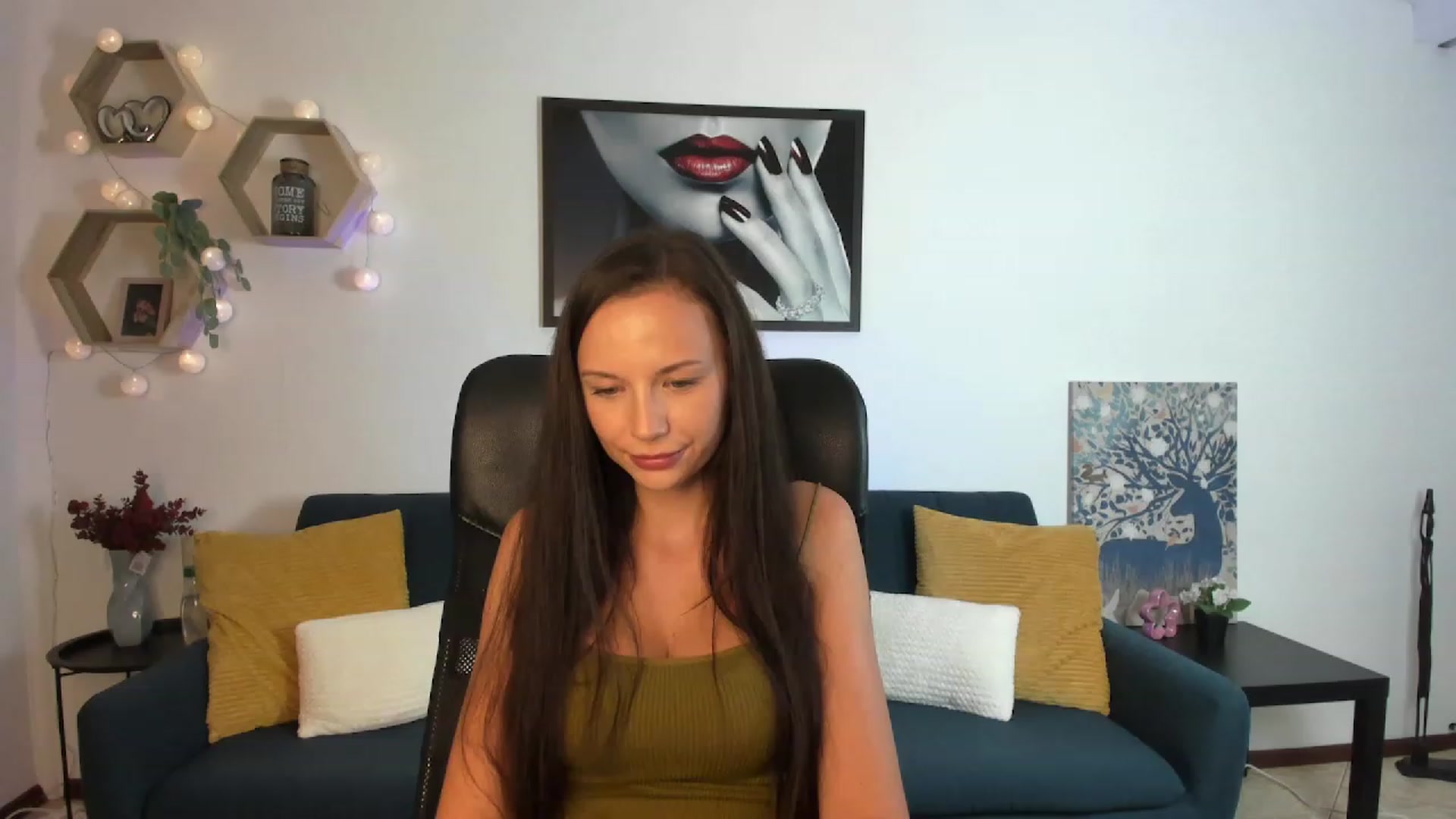 Gallery image thumbnail from Julia_W's myfreecams stream on, 08/20/2023, 21:15 image 8 of 20