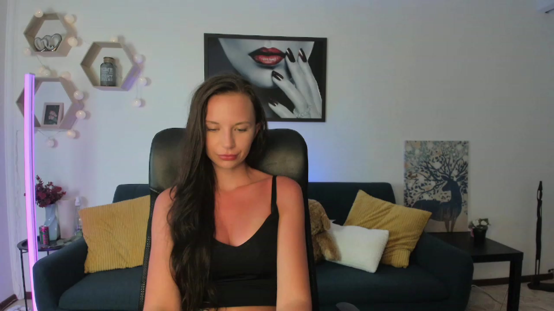 Gallery image thumbnail from Julia_W's myfreecams stream on, 08/24/2023, 20:36 image 10 of 20