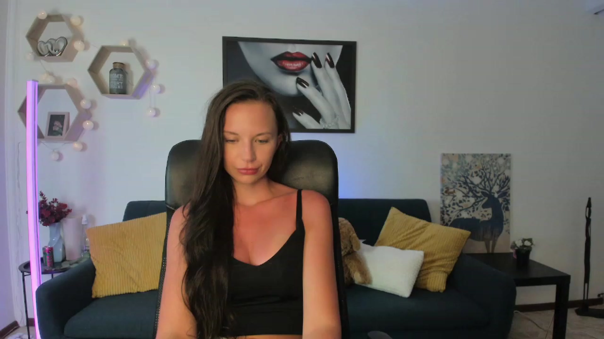 Gallery image thumbnail from Julia_W's myfreecams stream on, 08/24/2023, 20:36 image 12 of 20
