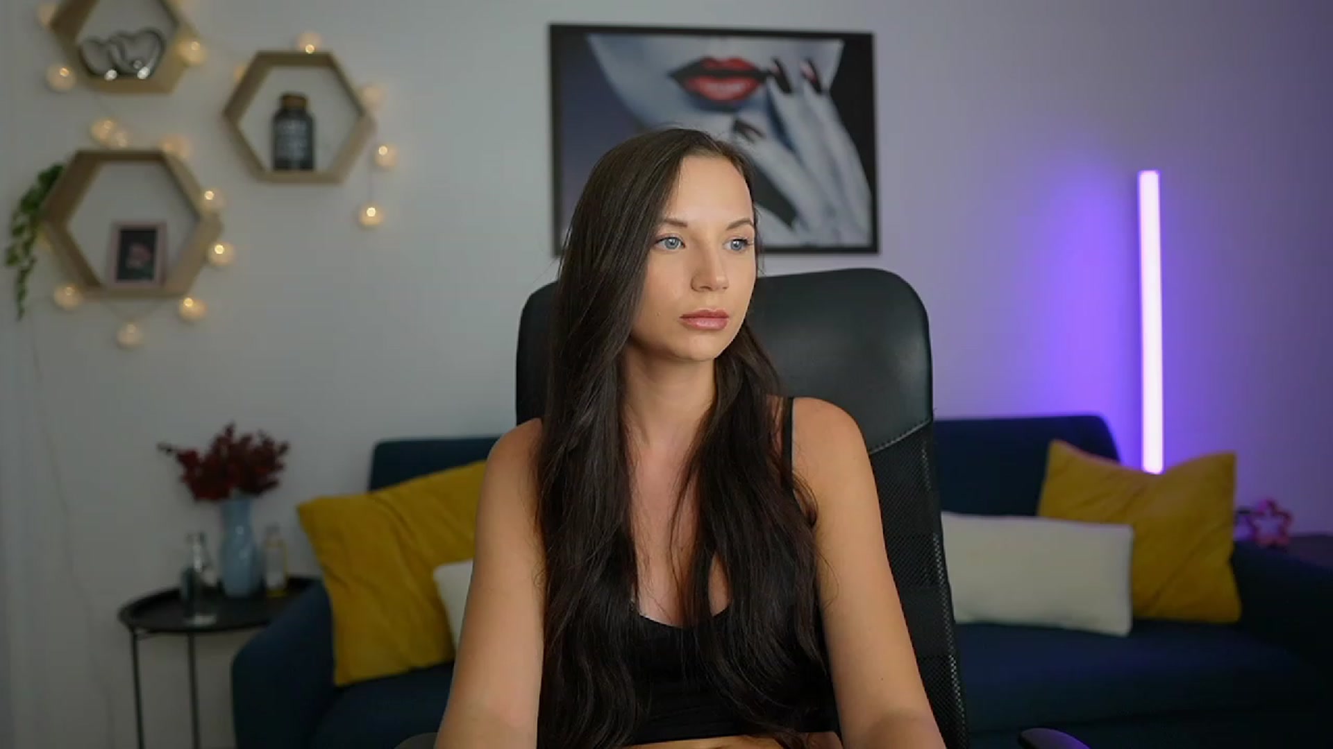 Gallery image thumbnail from Julia_W's myfreecams stream on, 09/13/2023, 19:16 image 1 of 20