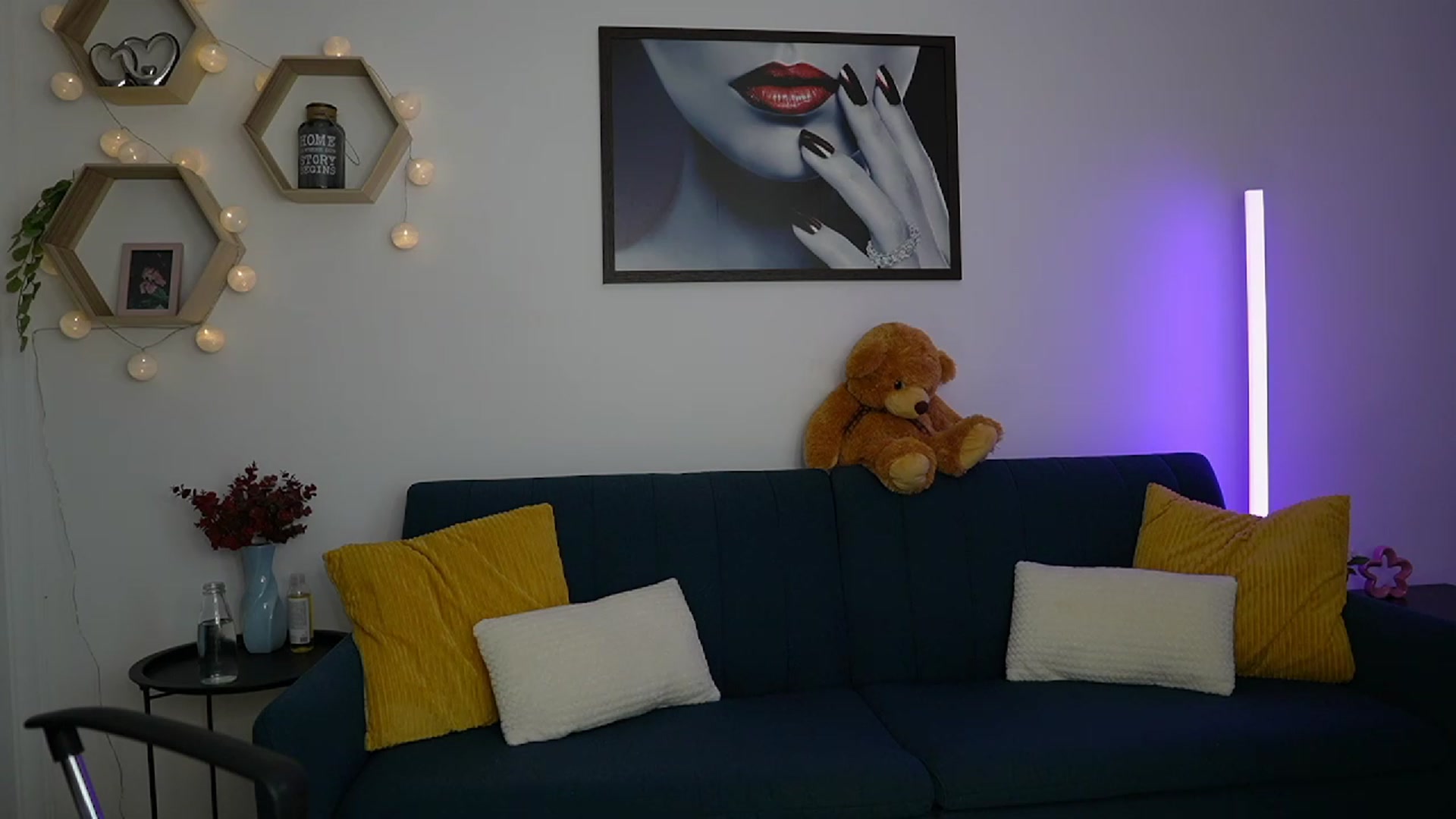 Gallery image thumbnail from Julia_W's myfreecams stream on, 09/13/2023, 19:16 image 10 of 20