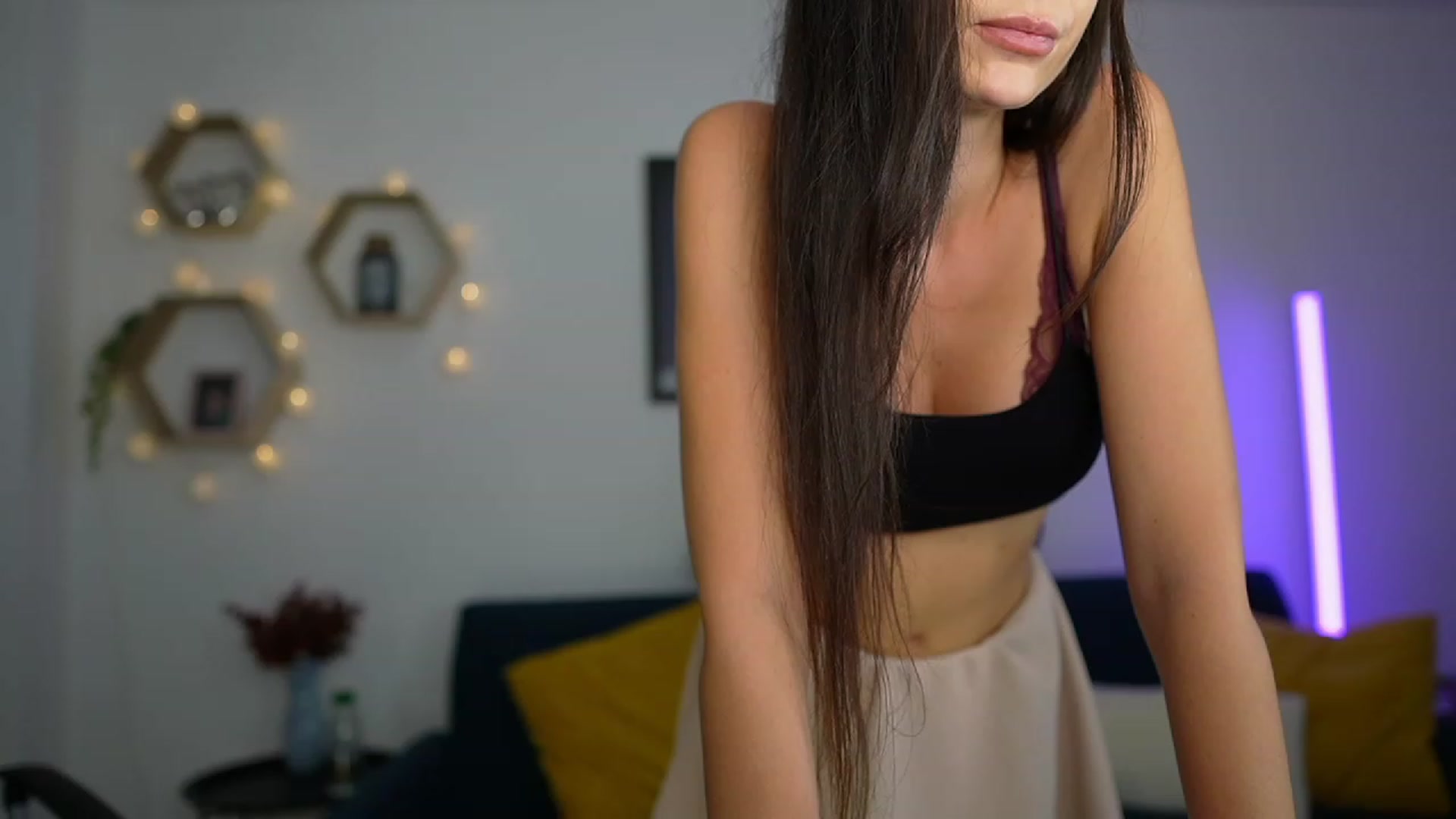 Gallery image thumbnail from Julia_W's myfreecams stream on, 09/14/2023, 21:45 image 13 of 20