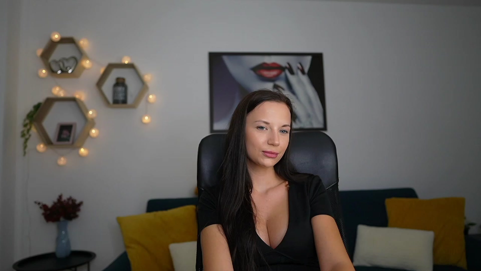 Gallery image thumbnail from Julia_W's myfreecams stream on, 09/27/2023, 20:59 image 3 of 20