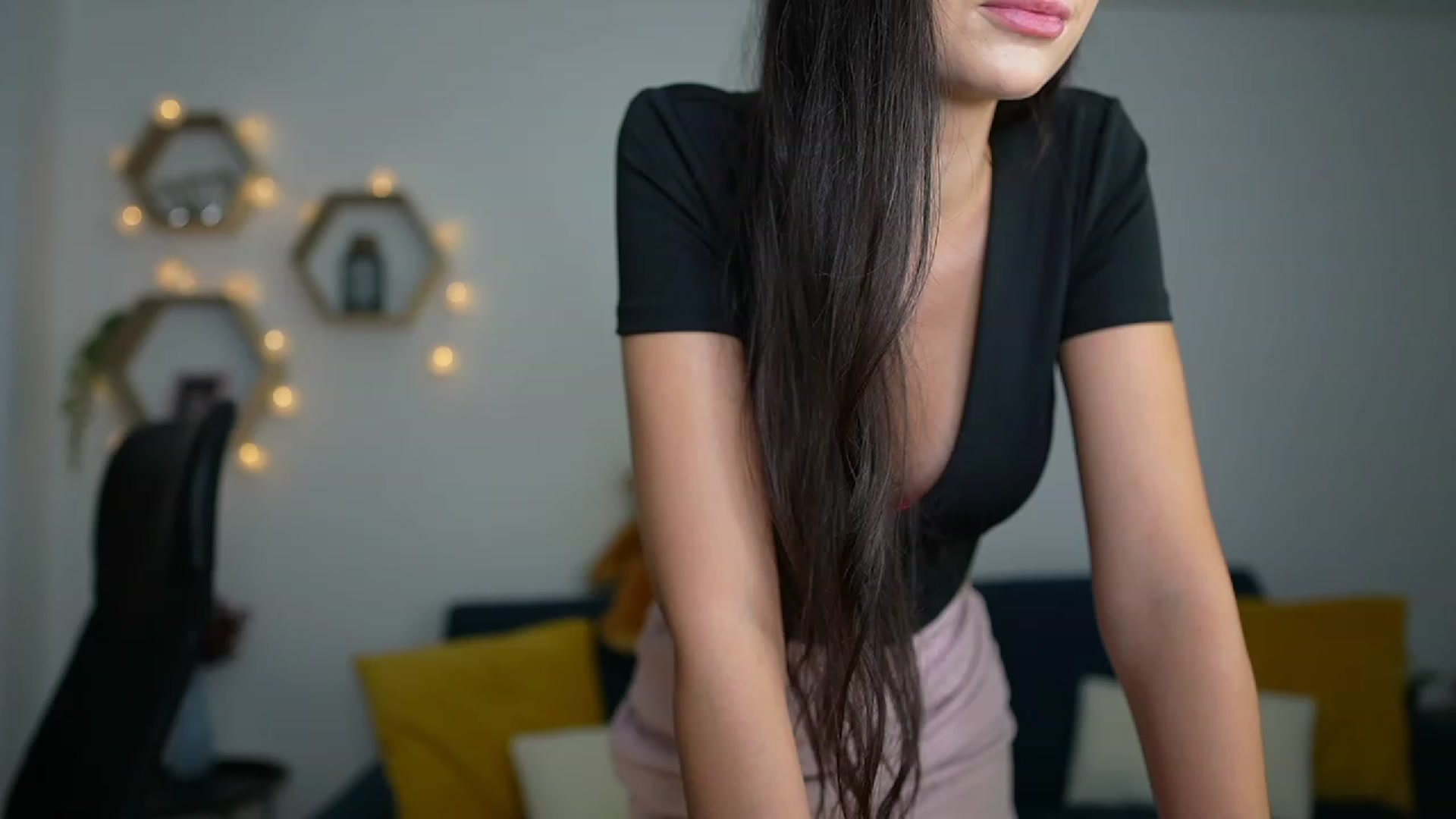 Gallery image thumbnail from Julia_W's myfreecams stream on, 09/27/2023, 20:59 image 6 of 20