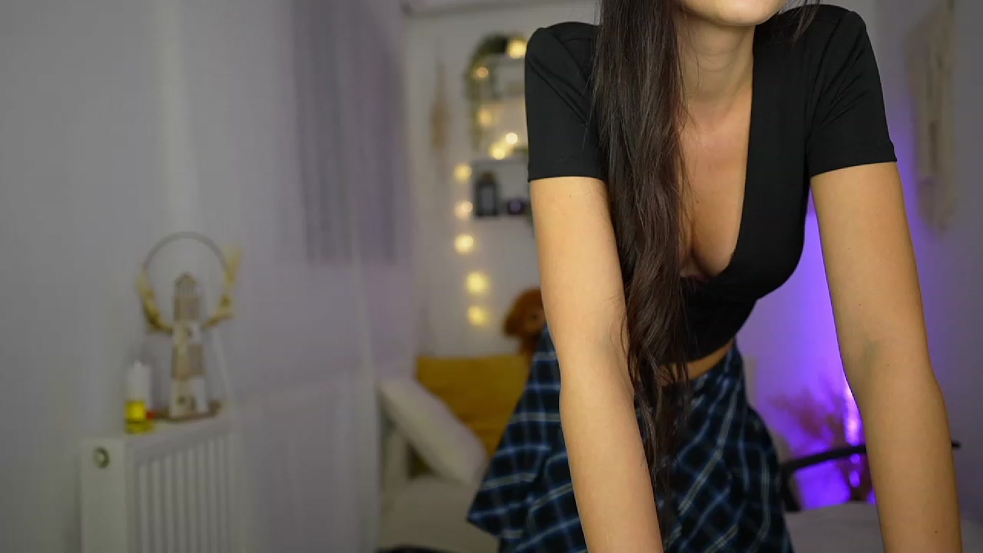 Gallery image thumbnail from Julia_W's myfreecams stream on, 10/15/2023, 19:22 image 7 of 20