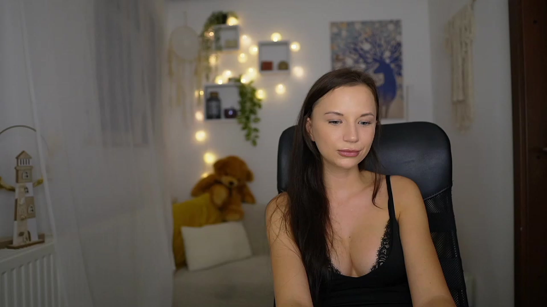 Gallery image thumbnail from Julia_W's myfreecams stream on, 10/24/2023, 19:27 image 1 of 20