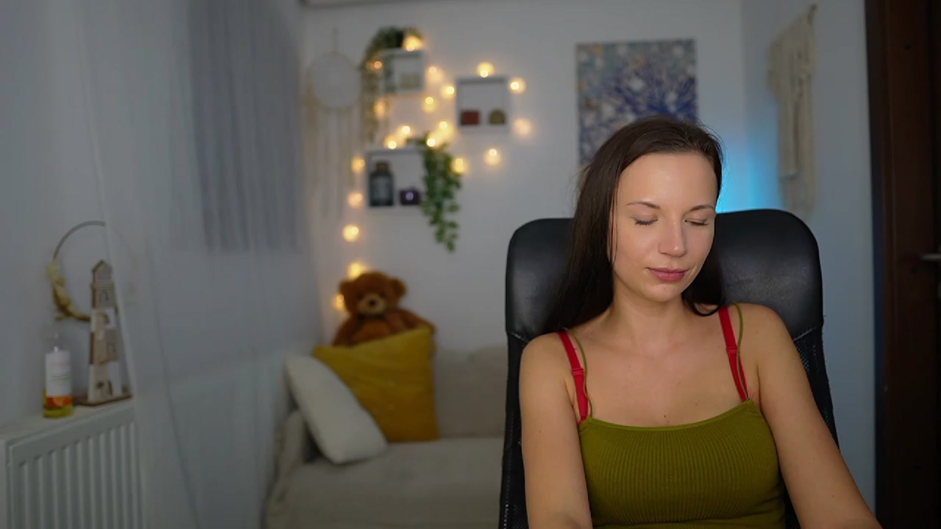Gallery image thumbnail from Julia_W's myfreecams stream on, 11/02/2023, 20:49 image 20 of 20