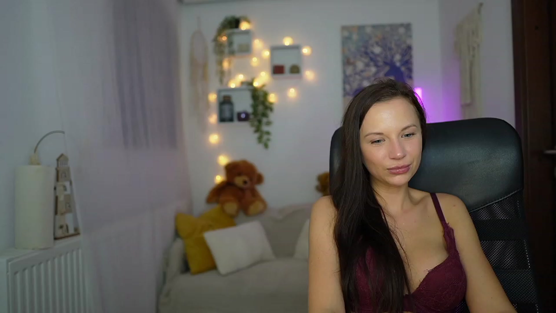 Gallery image thumbnail from Julia_W's myfreecams stream on, 11/06/2023, 22:36 image 17 of 20