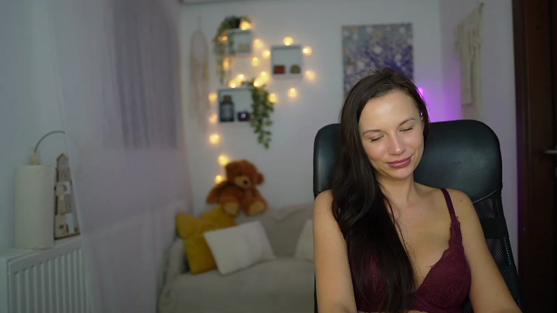 Gallery image thumbnail from Julia_W's myfreecams stream on, 11/06/2023, 22:36 image 18 of 20