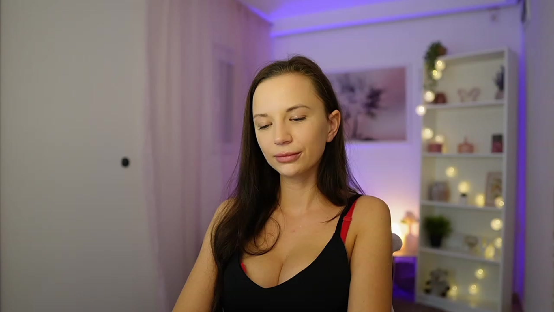 Gallery image thumbnail from Julia_W's myfreecams stream on, 11/16/2023, 16:03 image 4 of 20