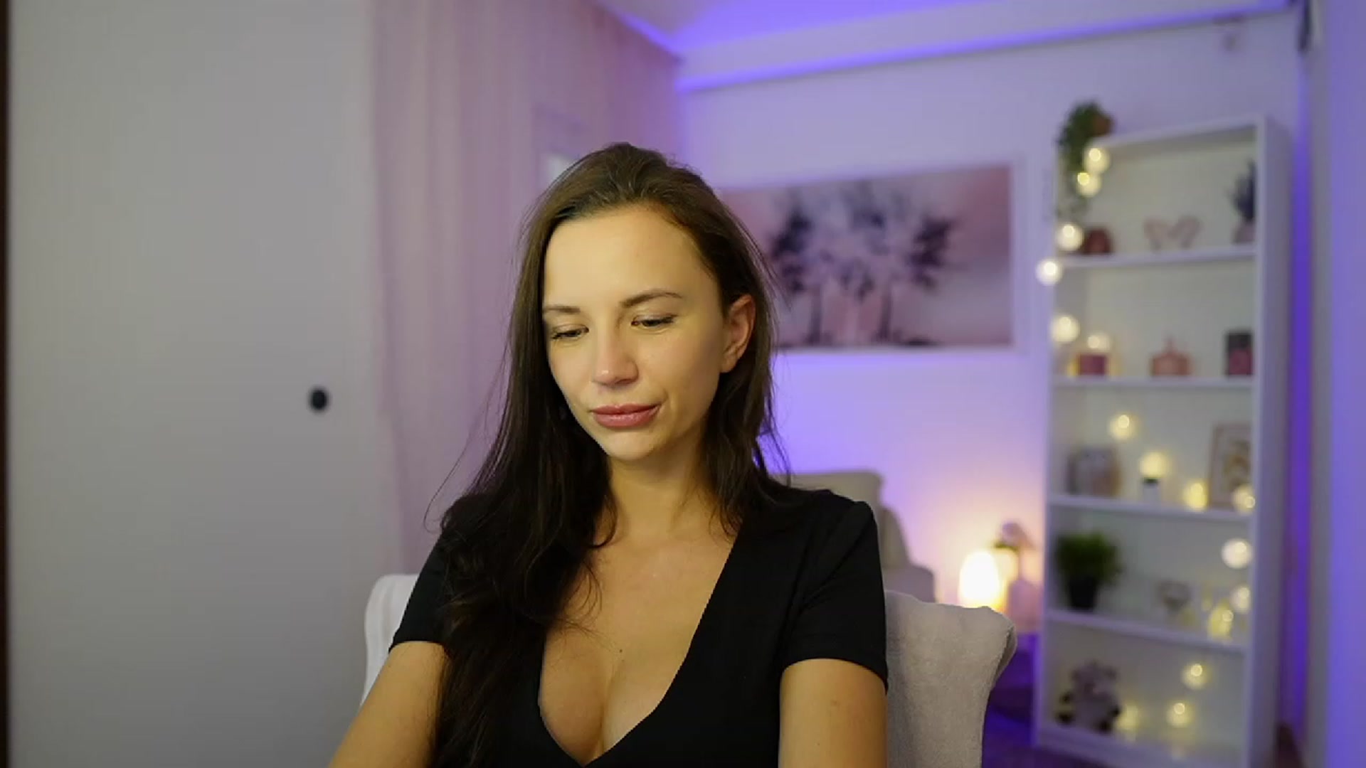 Gallery image thumbnail from Julia_W's myfreecams stream on, 11/20/2023, 15:53 image 6 of 20