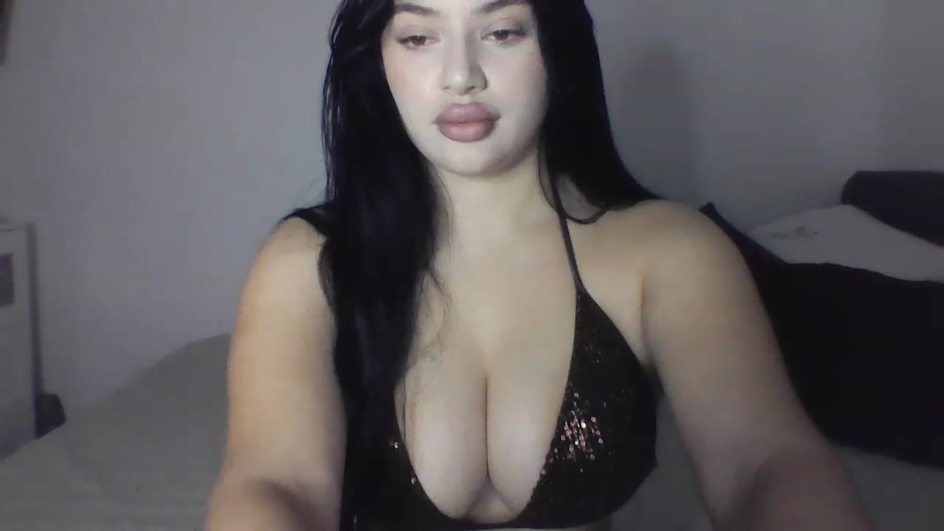Gallery image thumbnail from Julia____'s myfreecams stream on, 11/26/2022, 23:08 image 2 of 20