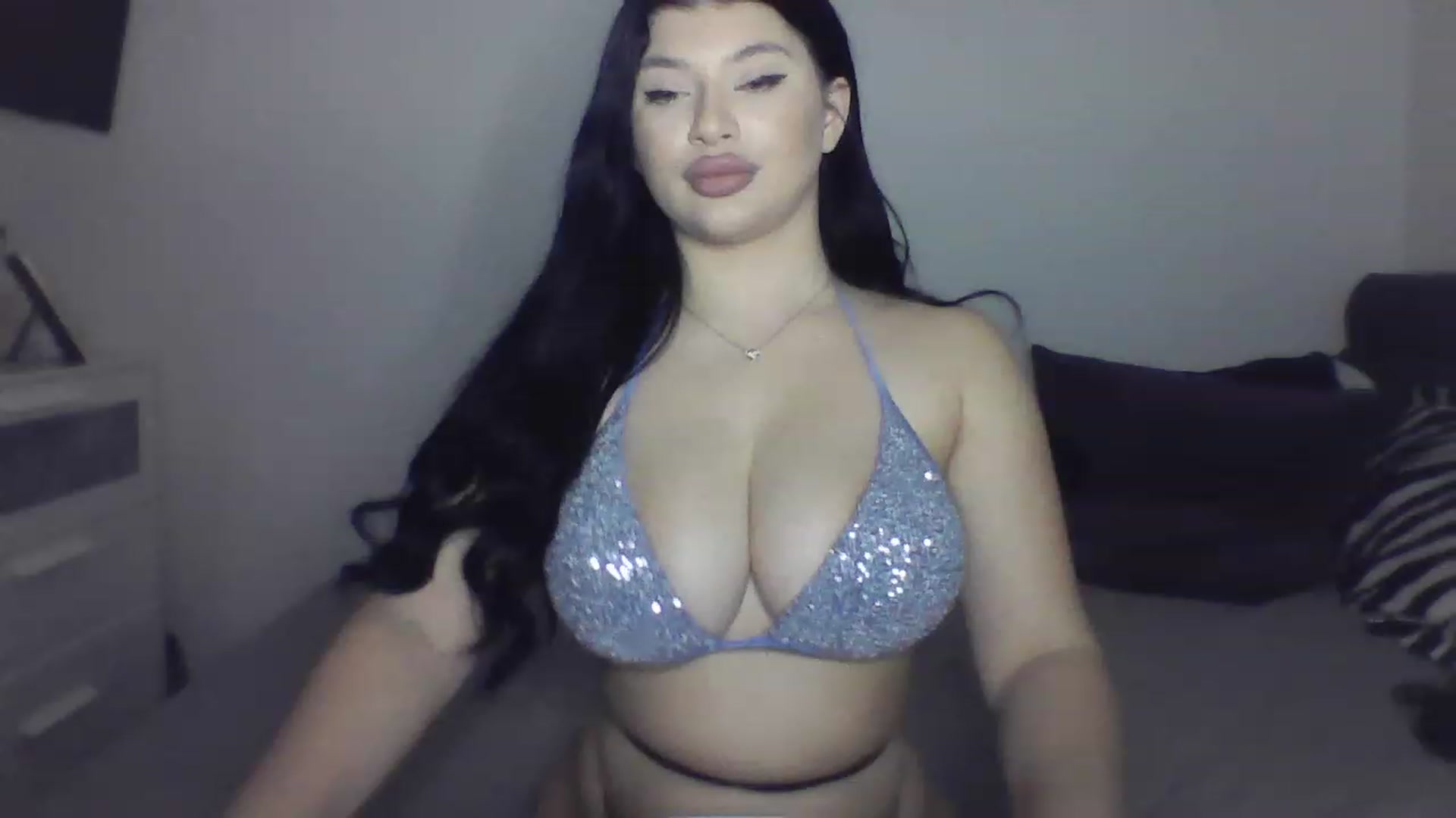 Gallery image thumbnail from Julia____'s myfreecams stream on, 02/05/2023, 16:59 image 8 of 20