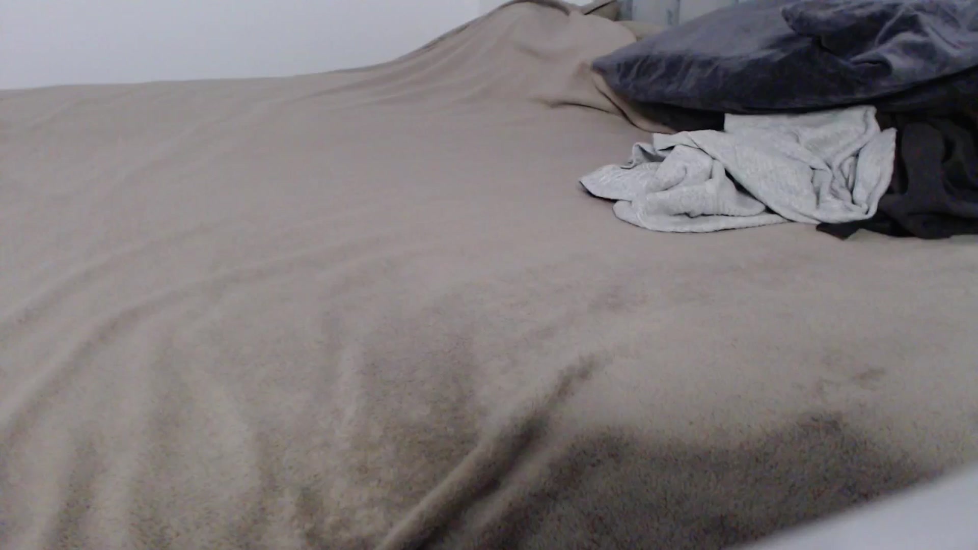 Gallery image thumbnail from Julia____'s myfreecams stream on, 07/27/2024, 23:08 image 20 of 20