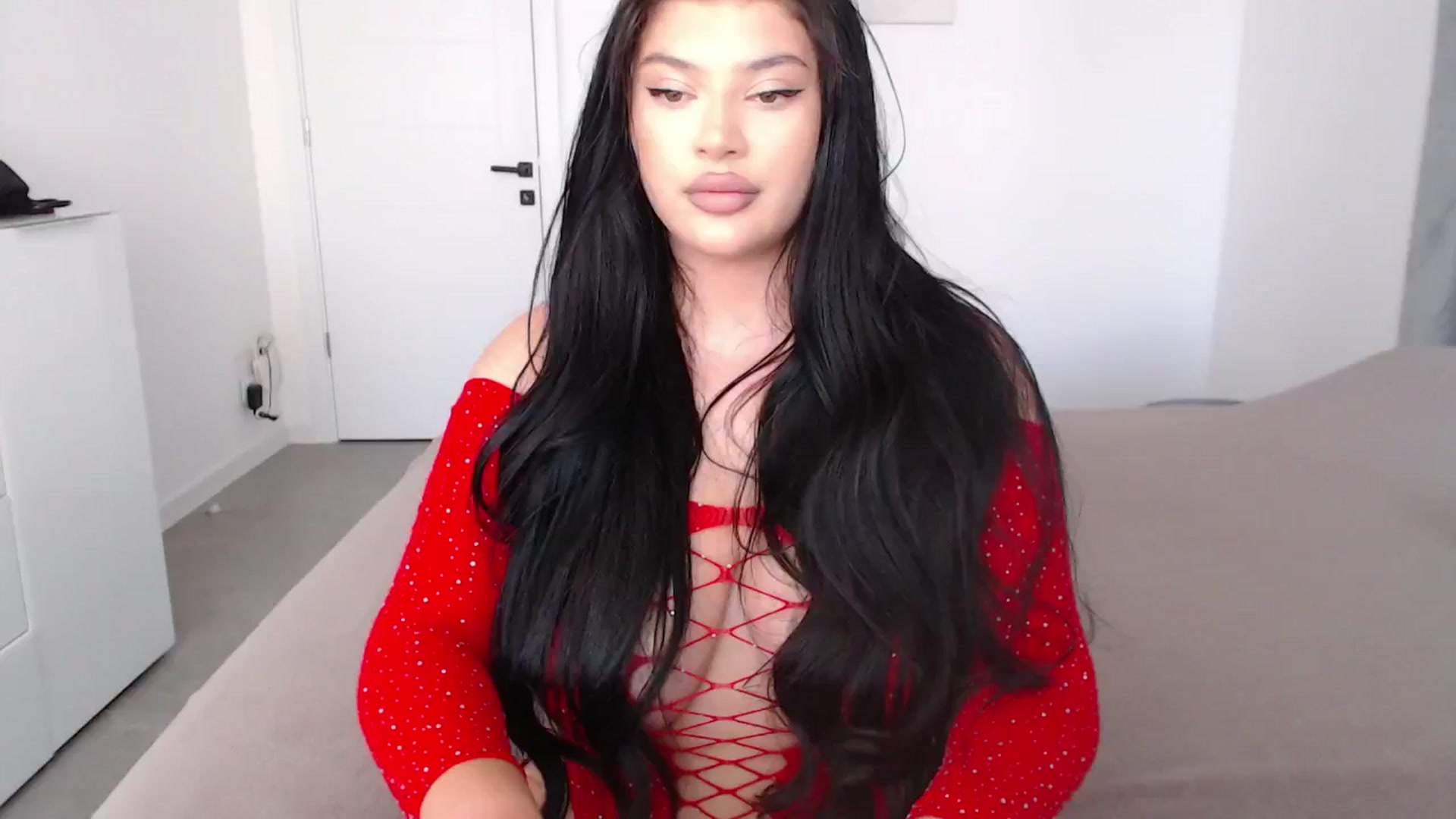 Gallery image thumbnail from Julia____'s myfreecams stream on, 09/09/2024, 15:53 image 6 of 20