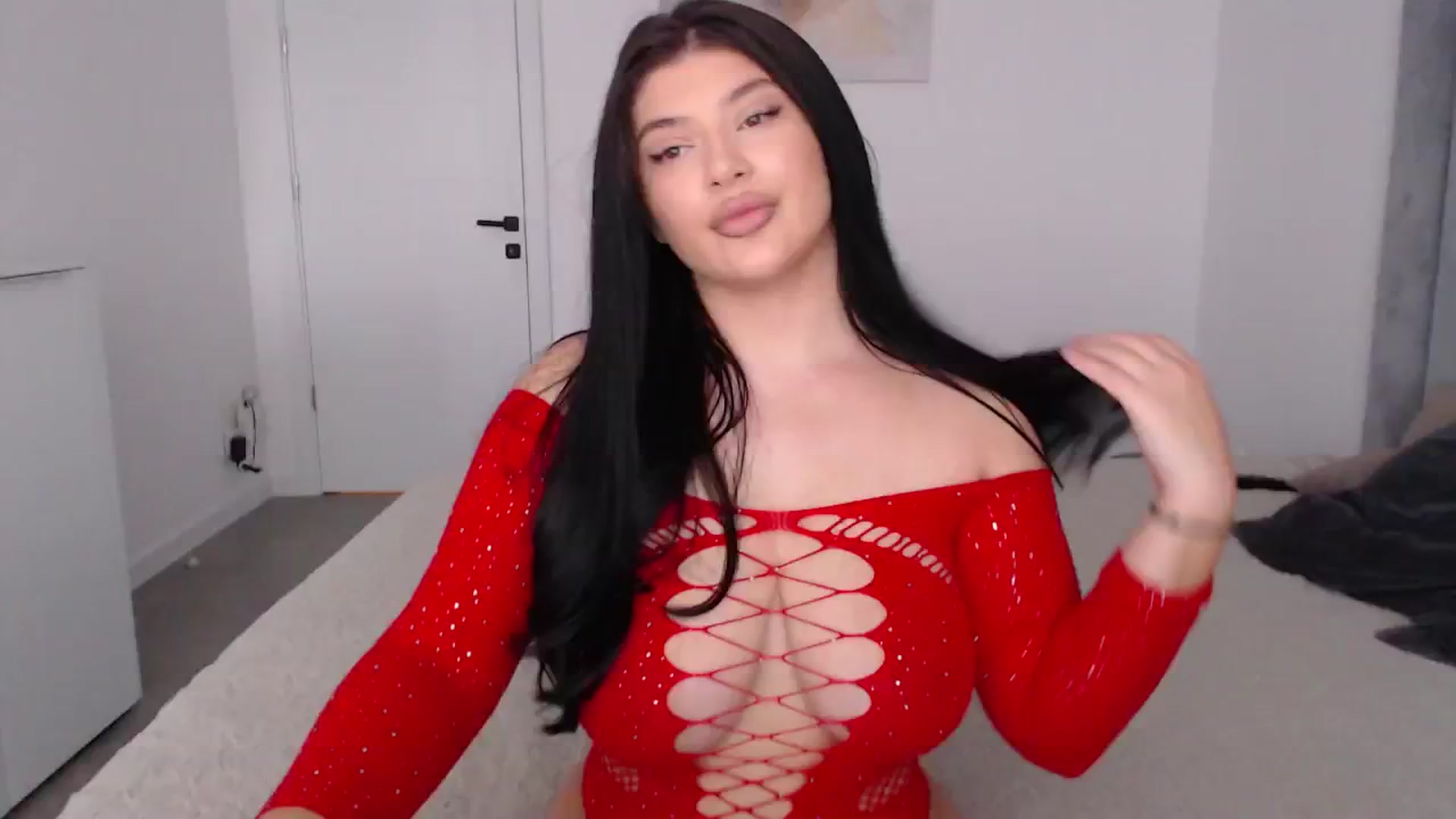 Gallery image thumbnail from Julia____'s myfreecams stream on, 10/11/2024, 14:46 image 5 of 20
