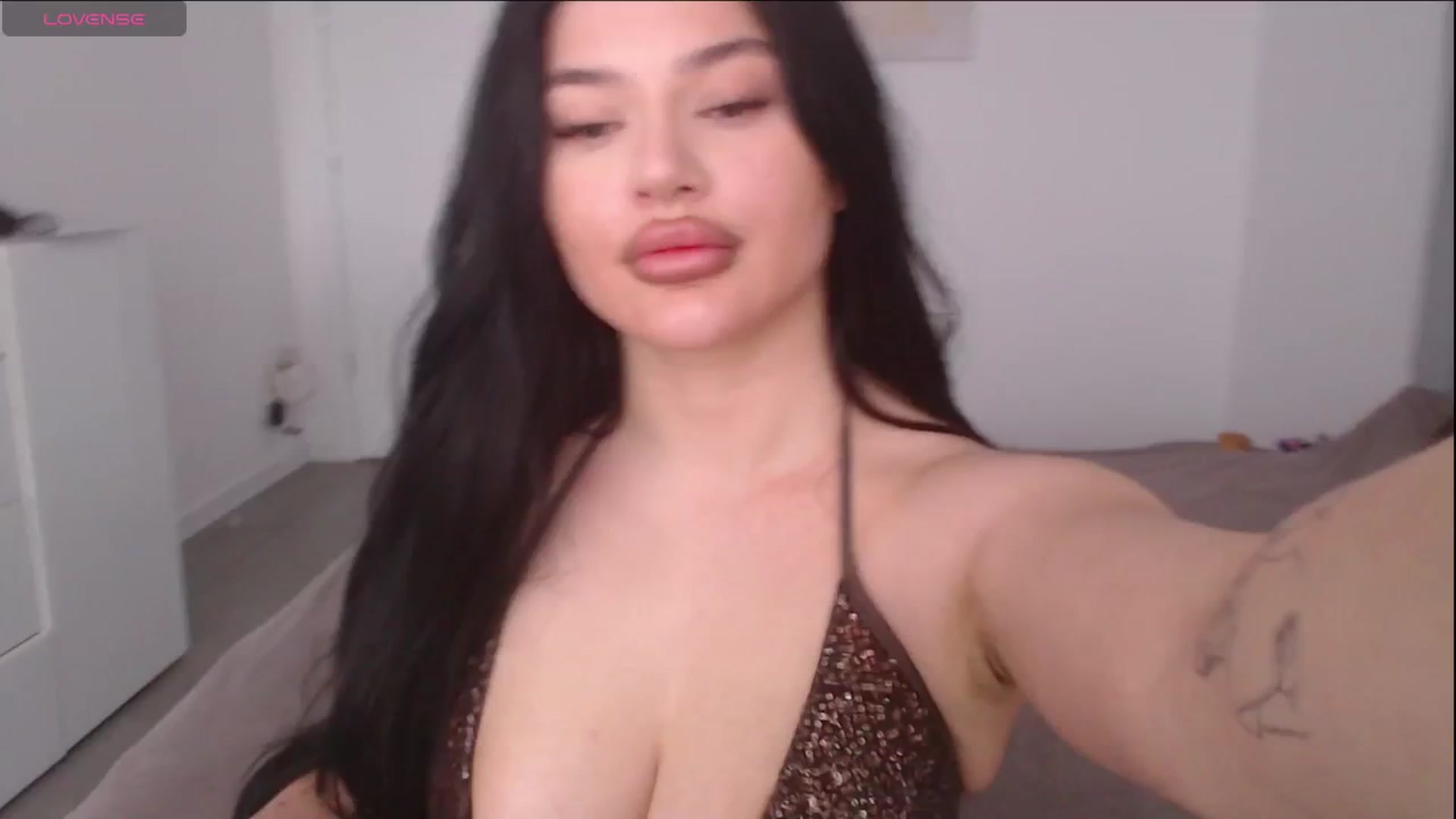 Gallery image thumbnail from Julia____'s myfreecams stream on, 11/30/2025, 09:30 image 4 of 20
