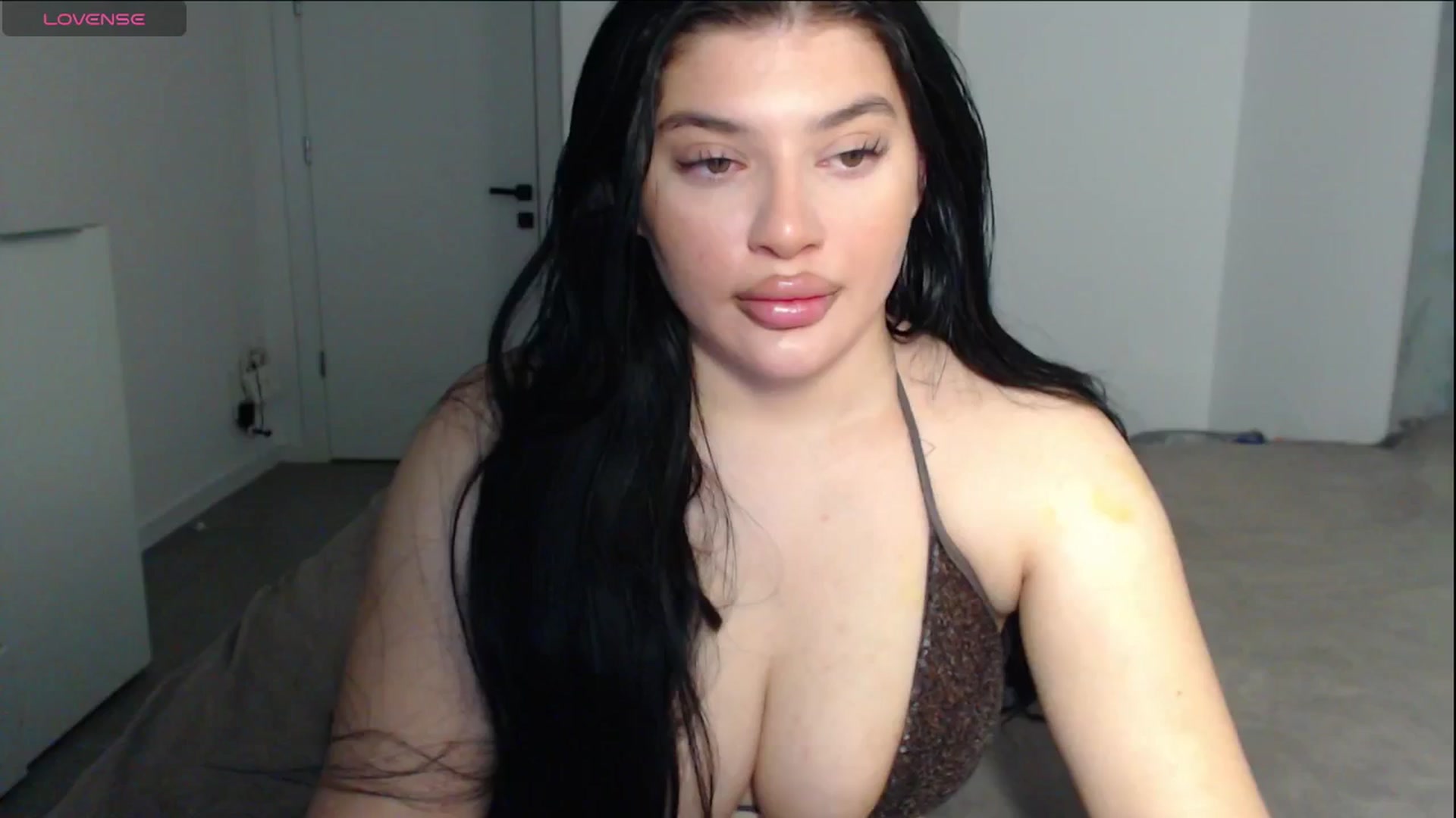 Gallery image thumbnail from Julia____'s myfreecams stream on, 12/19/2025, 05:37 image 19 of 20