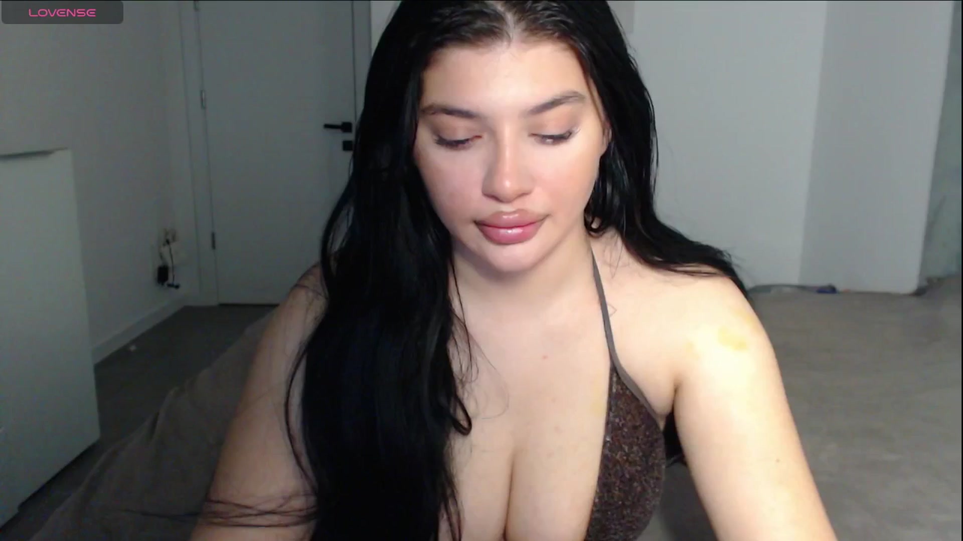 Gallery image thumbnail from Julia____'s myfreecams stream on, 12/19/2025, 05:37 image 20 of 20