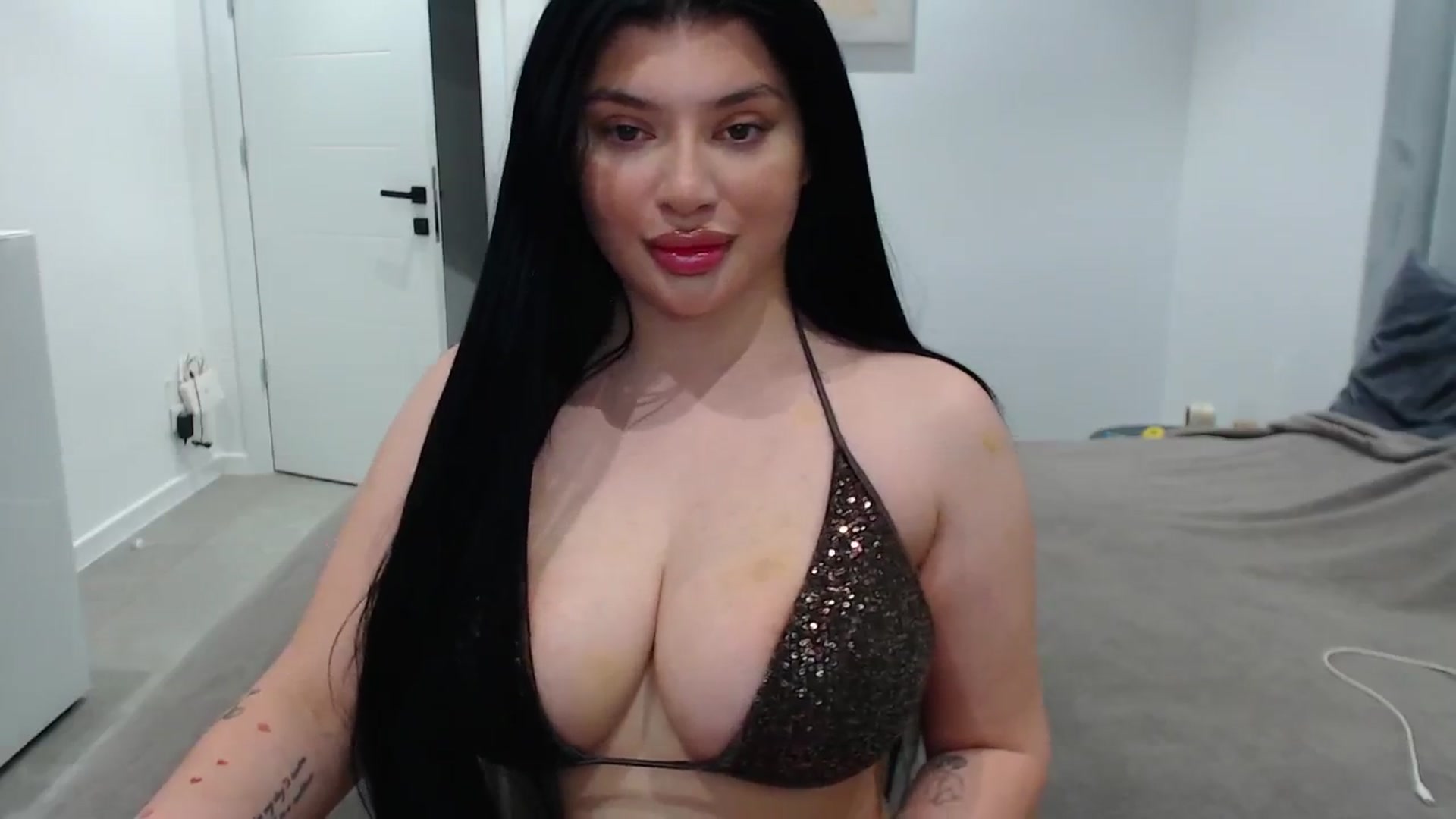 Gallery image thumbnail from Julia____'s myfreecams stream on, 03/03/2026, 23:45 image 20 of 20