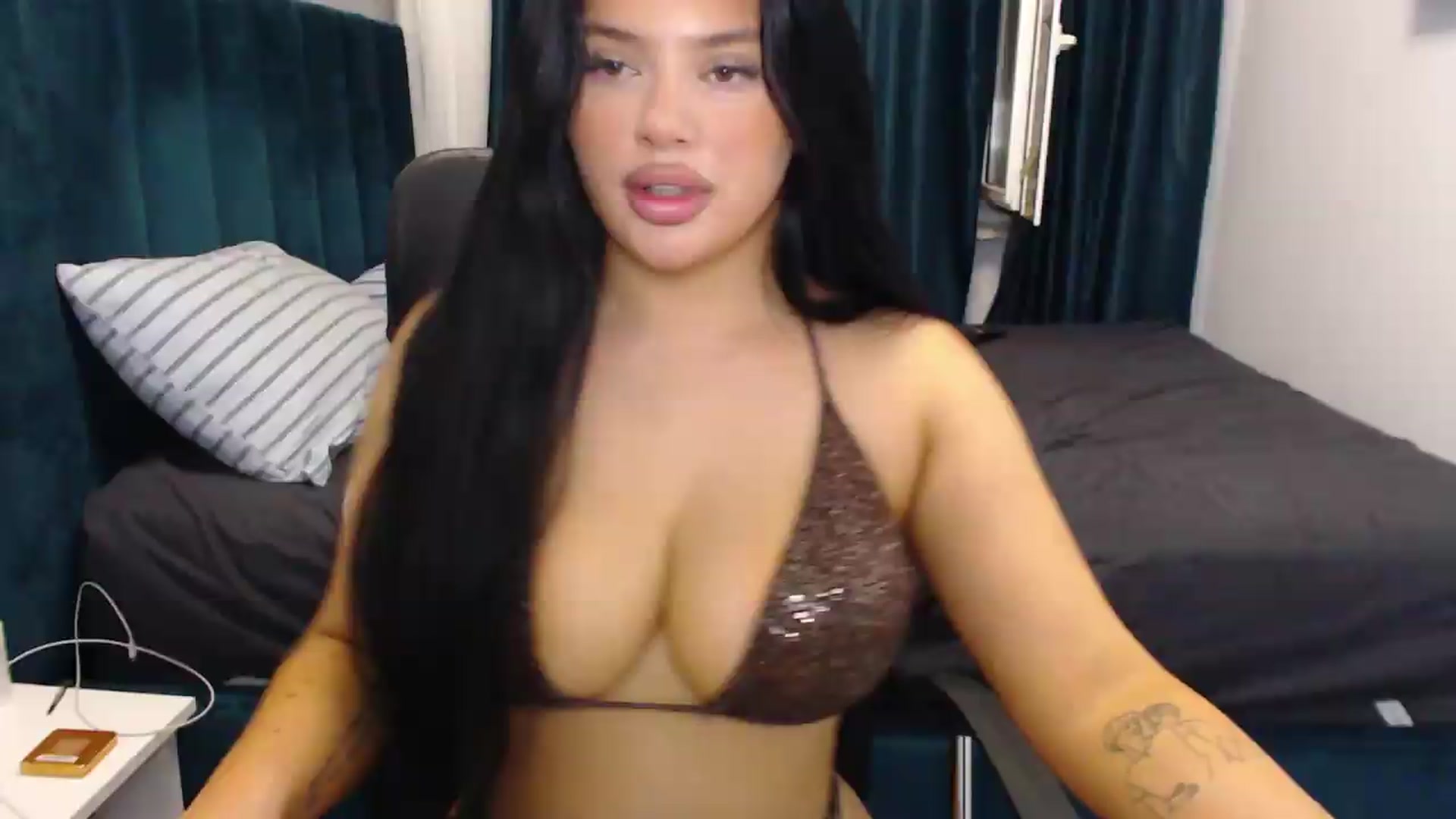 Gallery image thumbnail from Julia____'s myfreecams stream on, 07/20/2026, 22:52 image 9 of 20