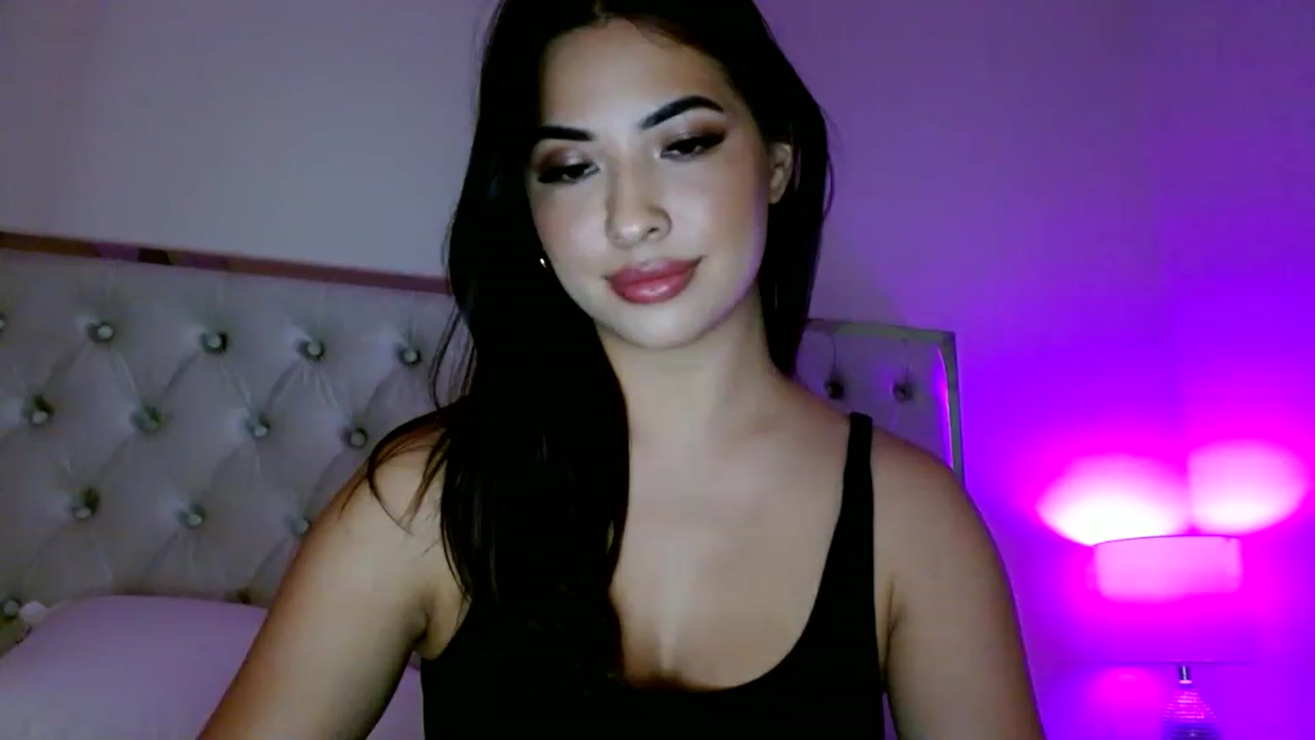 Gallery image thumbnail from Juliana's myfreecams stream on, 01/16/2023, 06:25 image 7 of 20